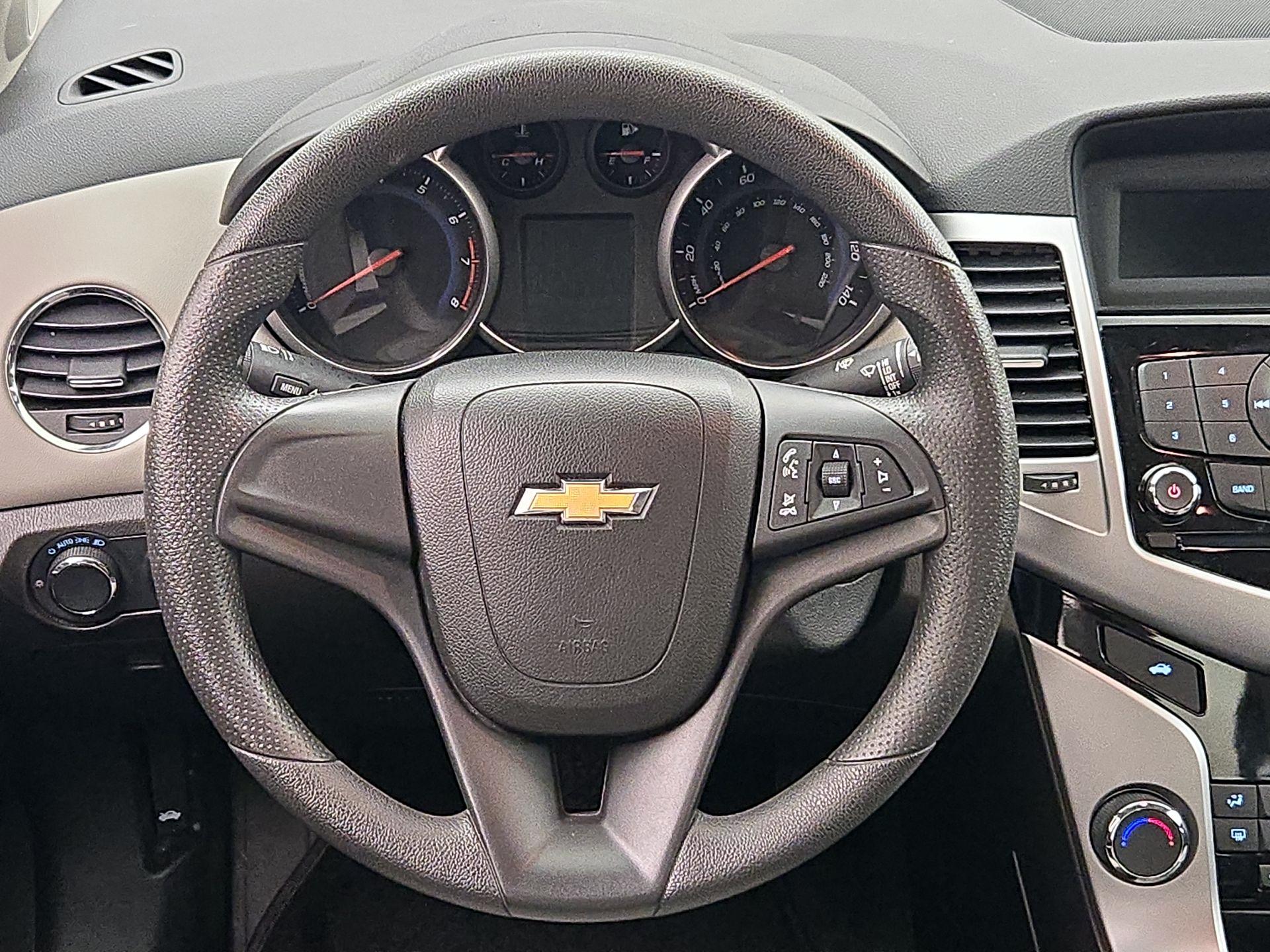 Thumbnail: 2015 Chevrolet Cruze - 10