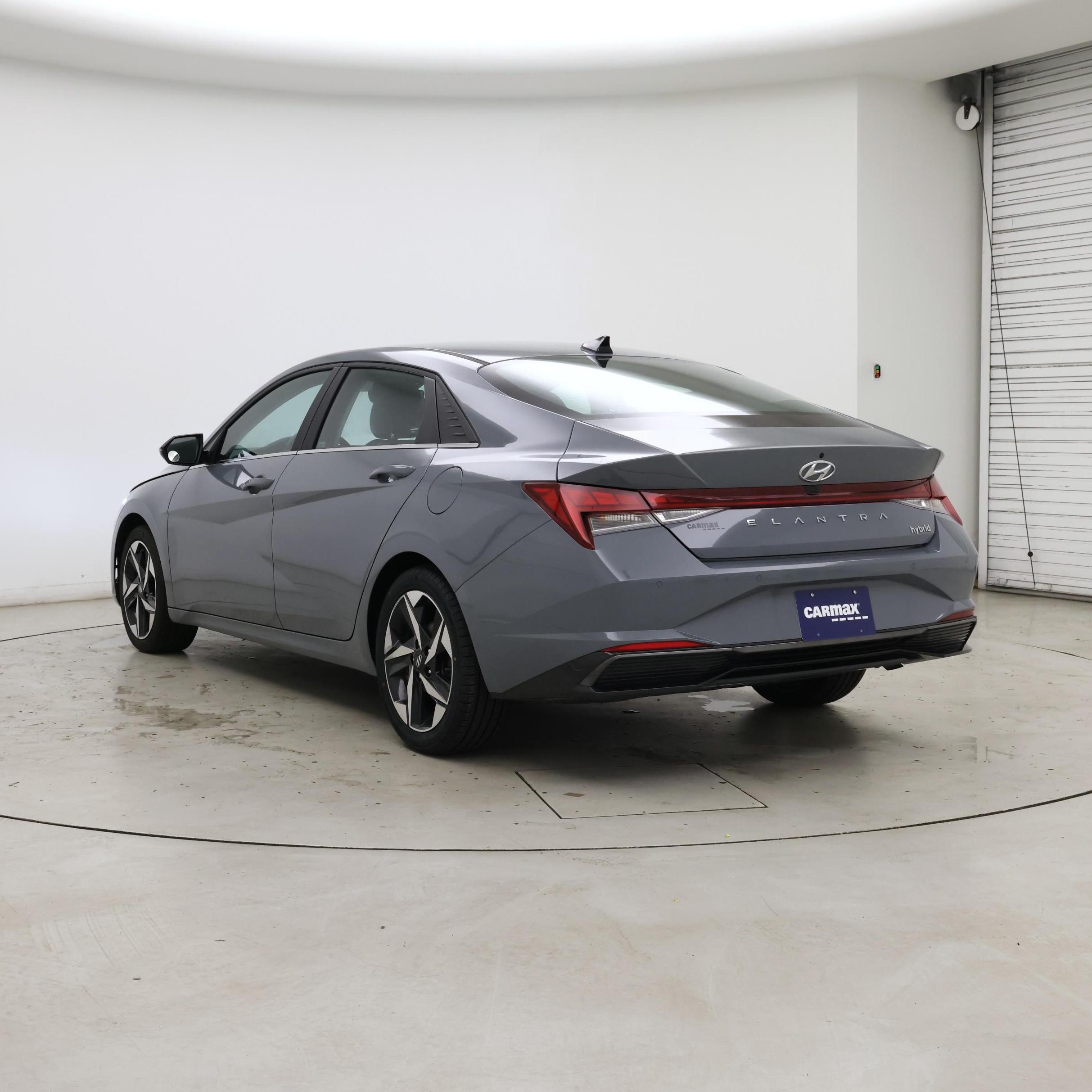 Thumbnail: 2023 Hyundai Elantra - 2