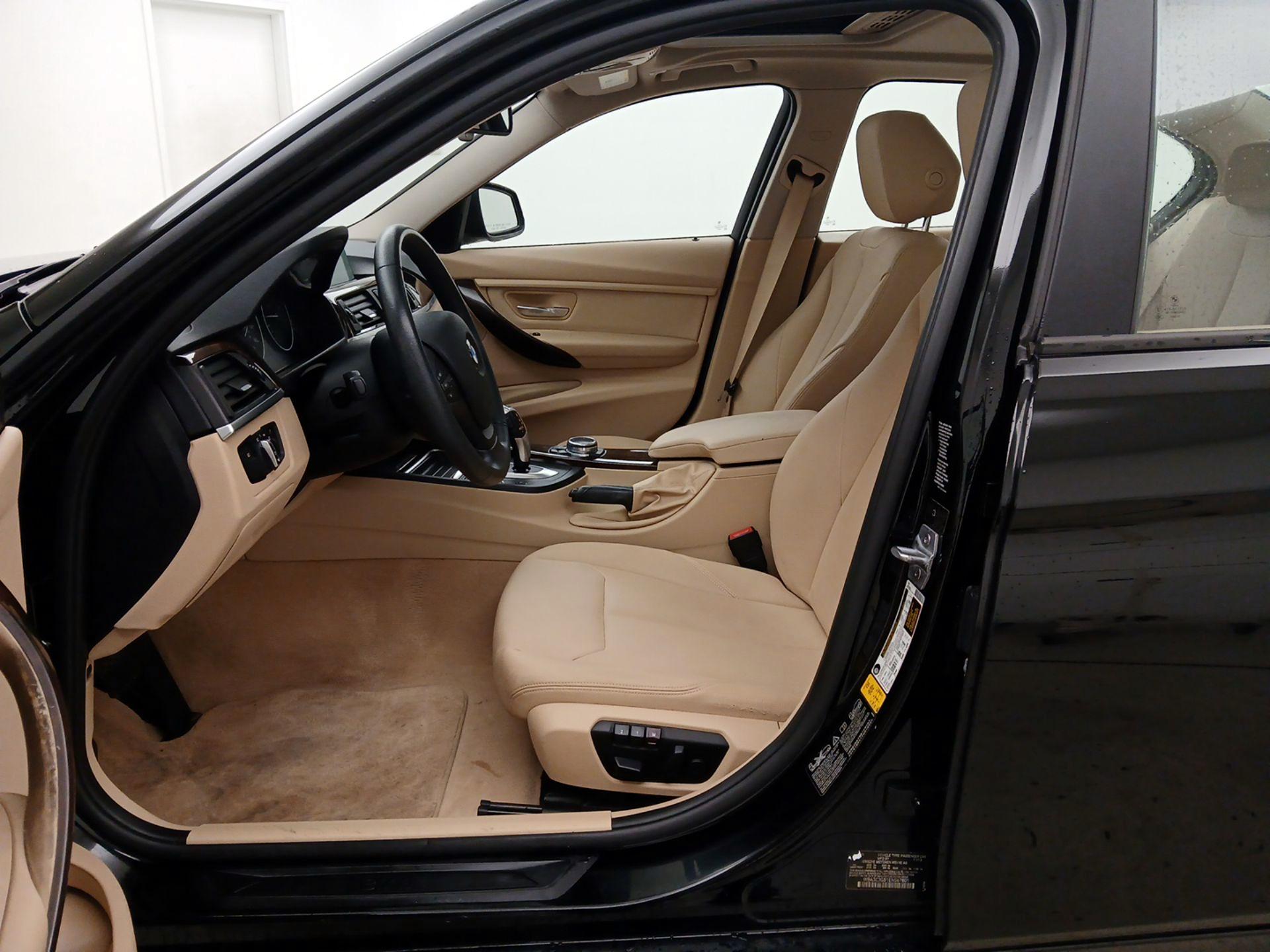 Thumbnail: 2014 BMW 3 Series - 11