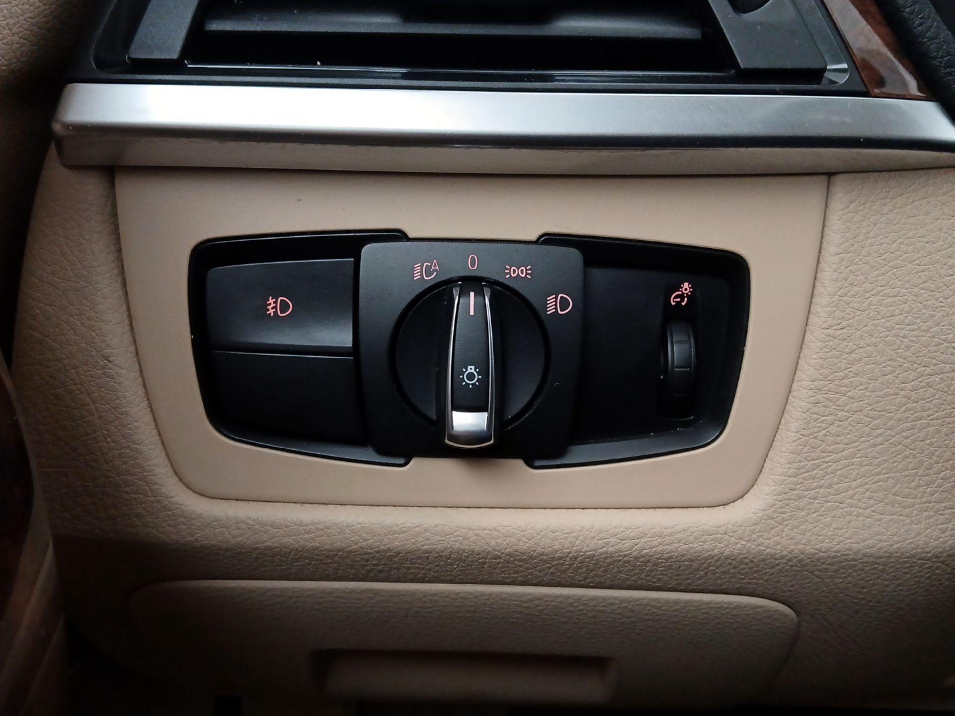 Thumbnail: 2014 BMW 3 Series - 13