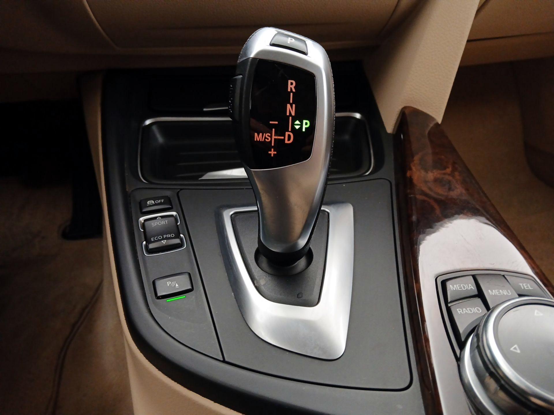 Thumbnail: 2014 BMW 3 Series - 18