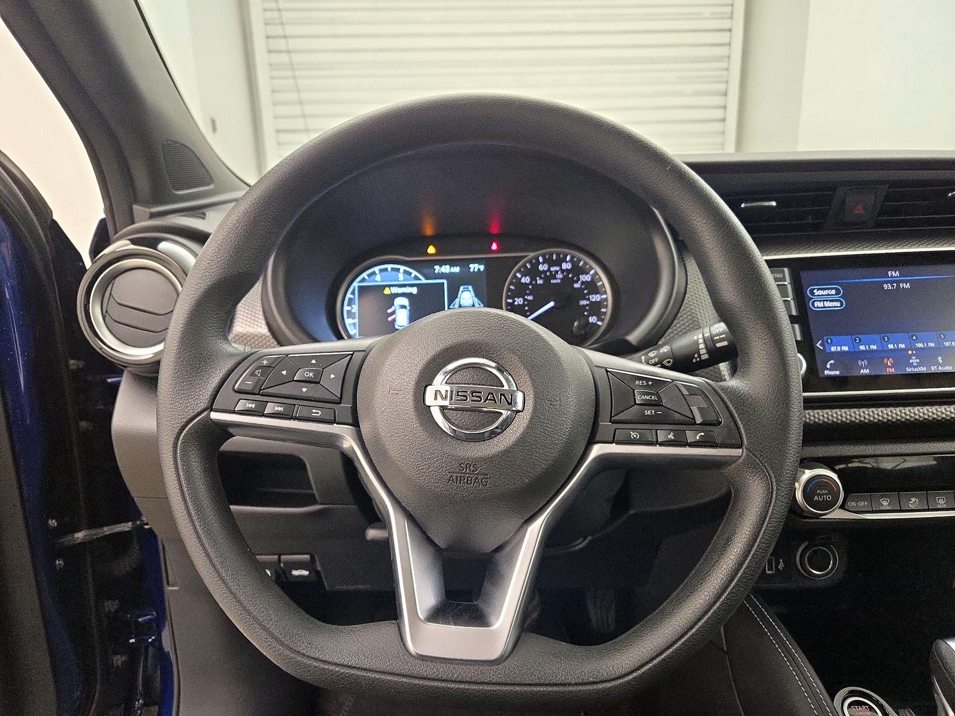 Thumbnail: 2020 Nissan Kicks - 10