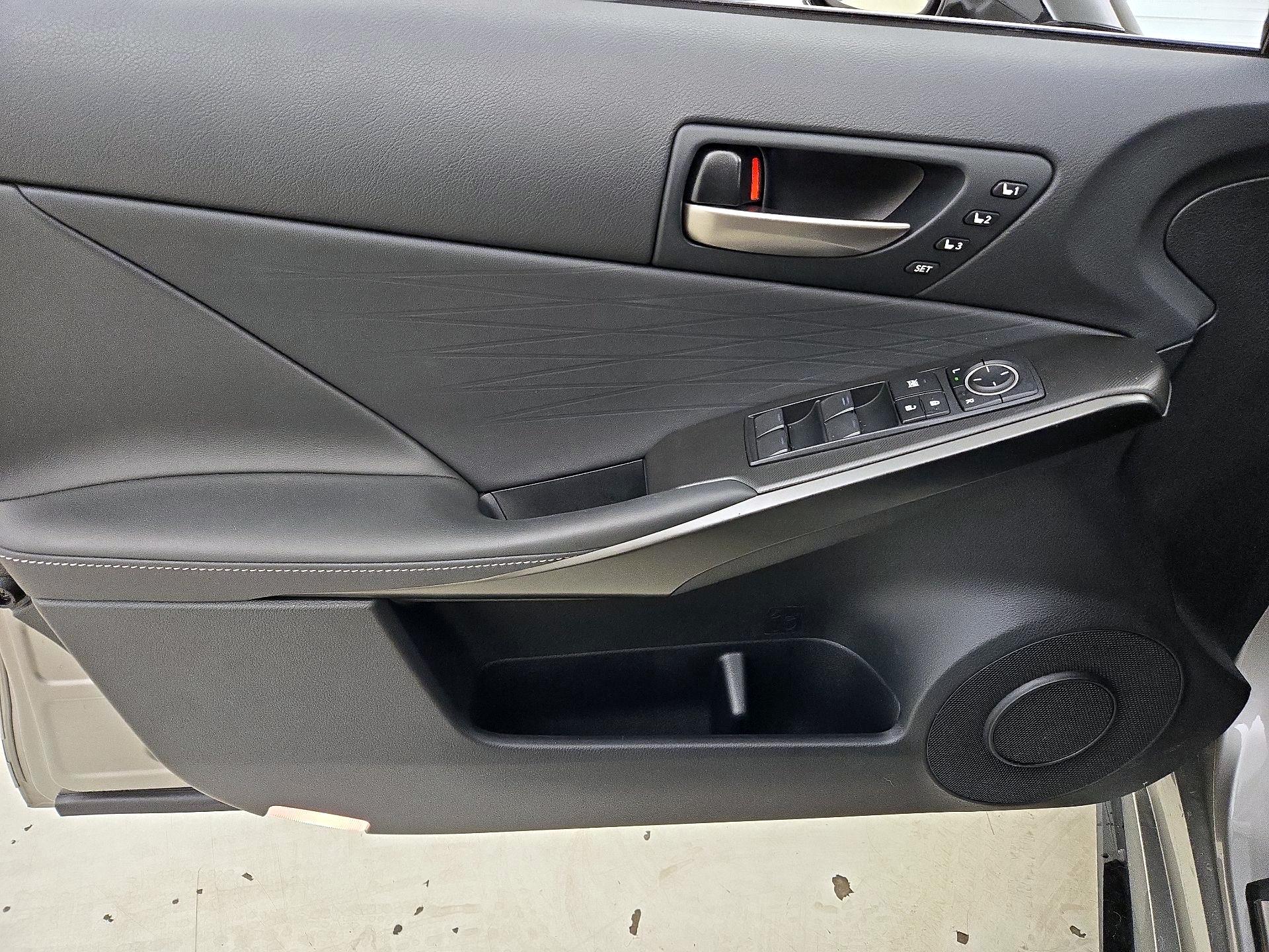 Thumbnail: 2023 Lexus IS - 12