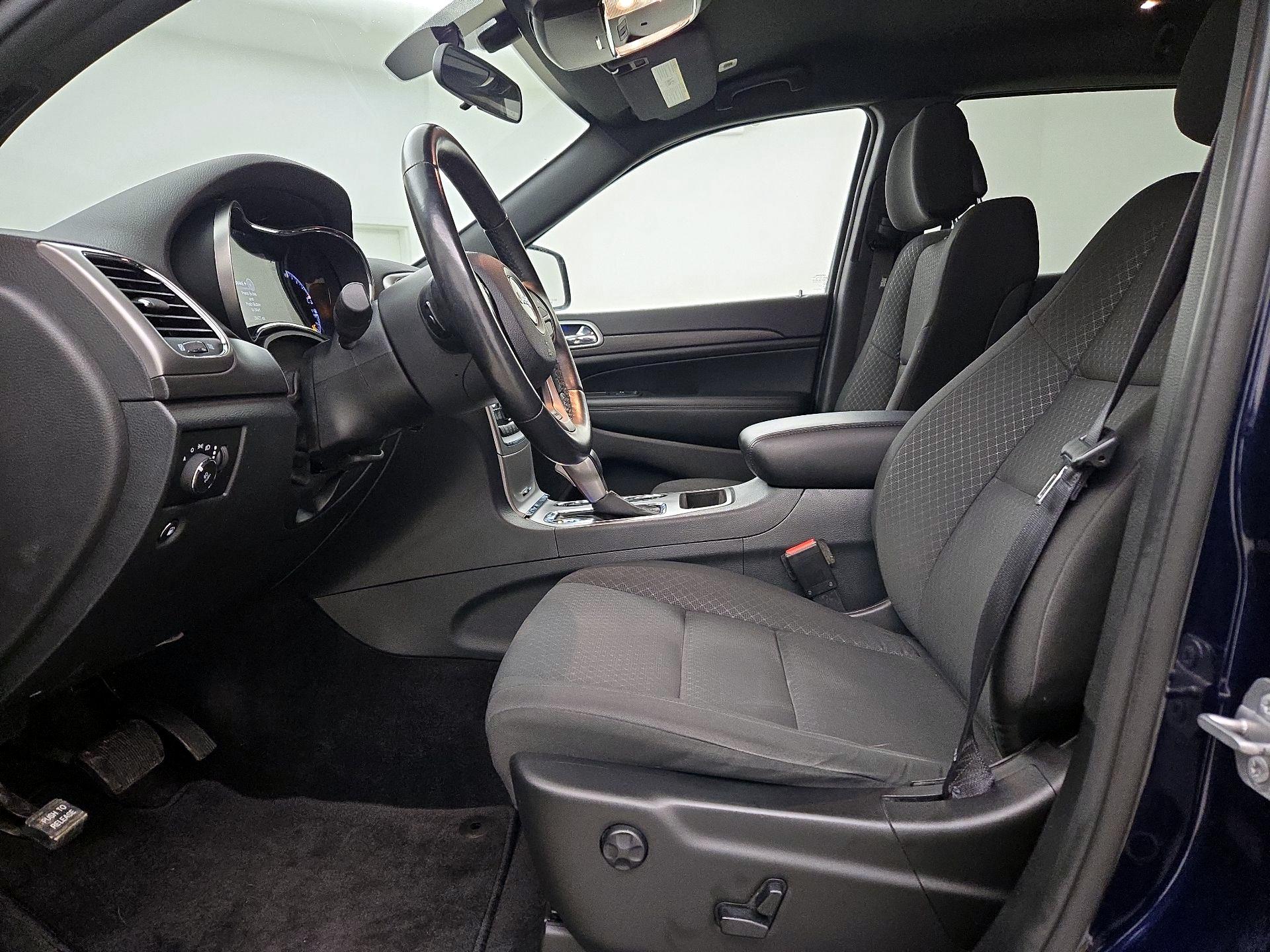 Thumbnail: 2018 Jeep Grand Cherokee - 11