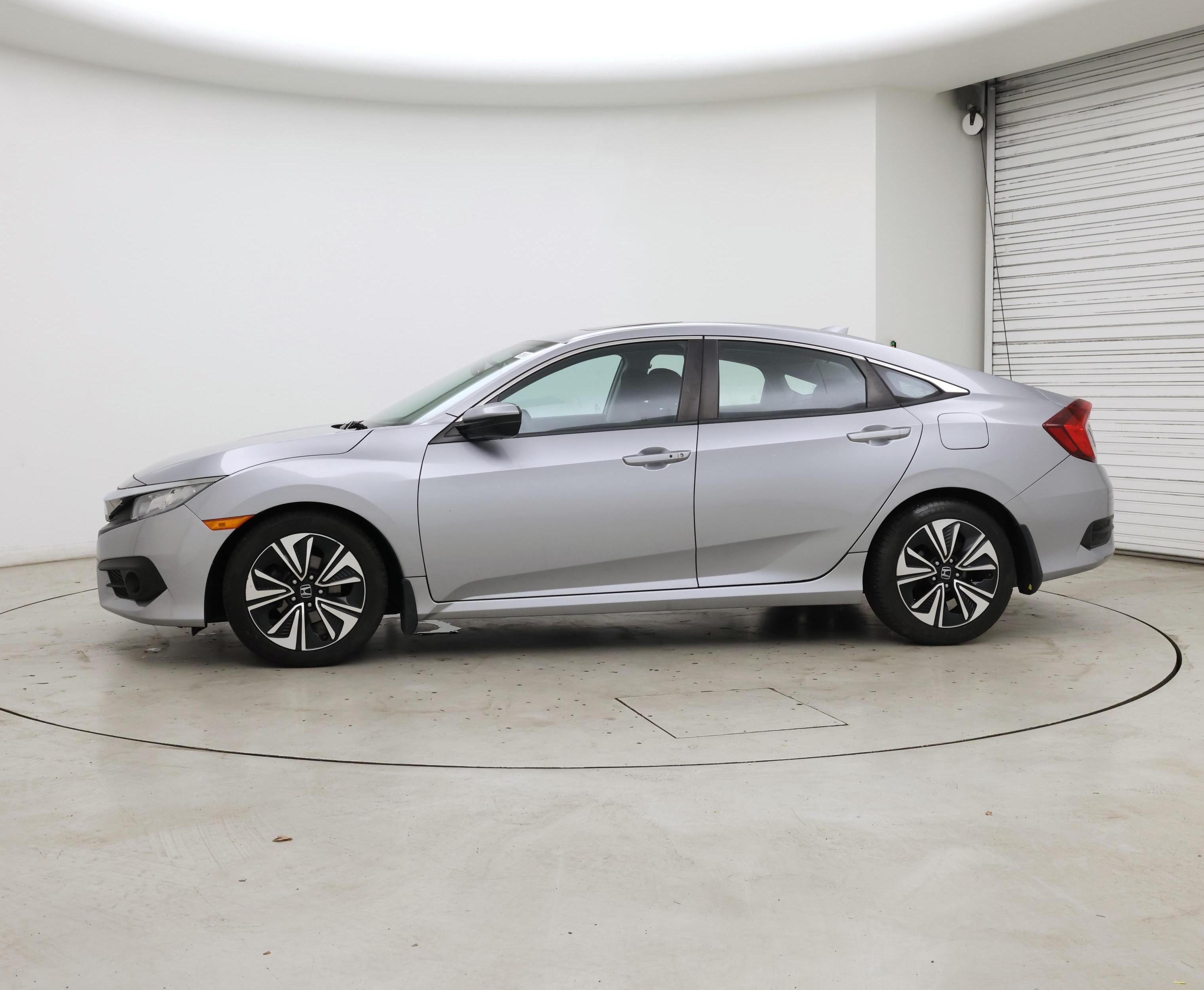Thumbnail: 2017 Honda Civic - 3