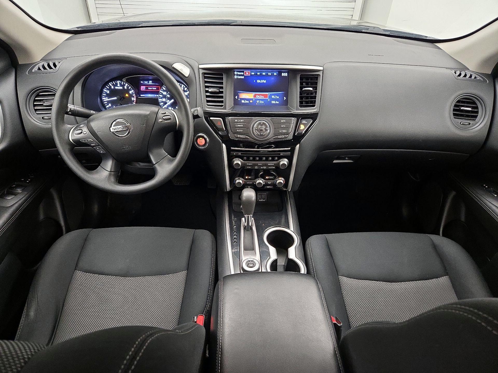 Thumbnail: 2019 Nissan Pathfinder - 9