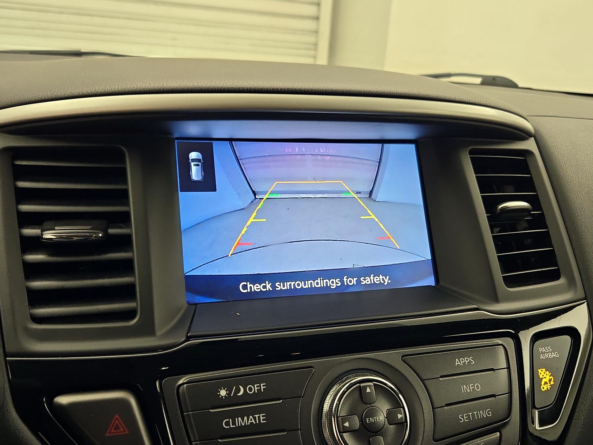 Thumbnail: 2019 Nissan Pathfinder - 14