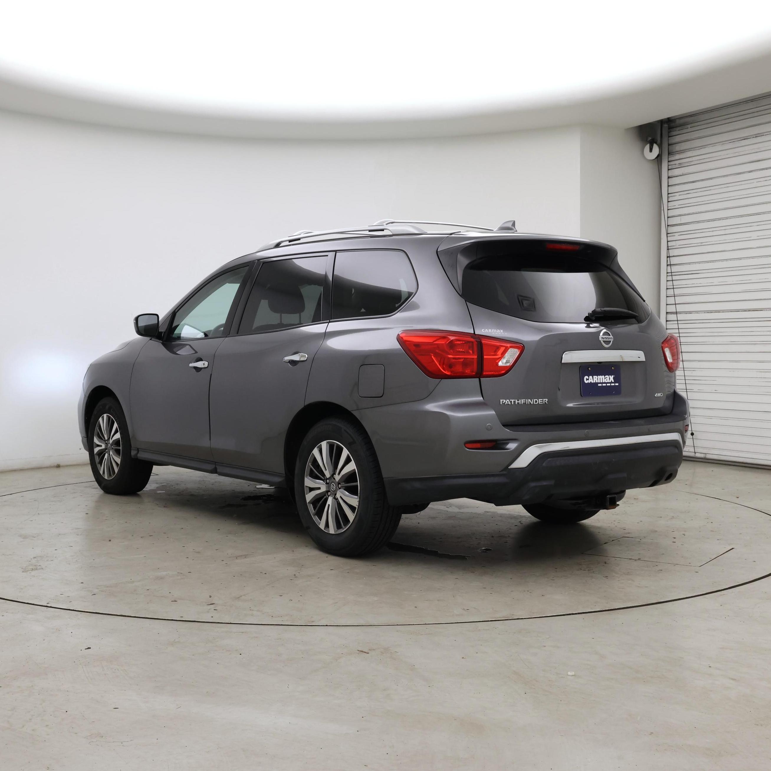 Thumbnail: 2019 Nissan Pathfinder - 2