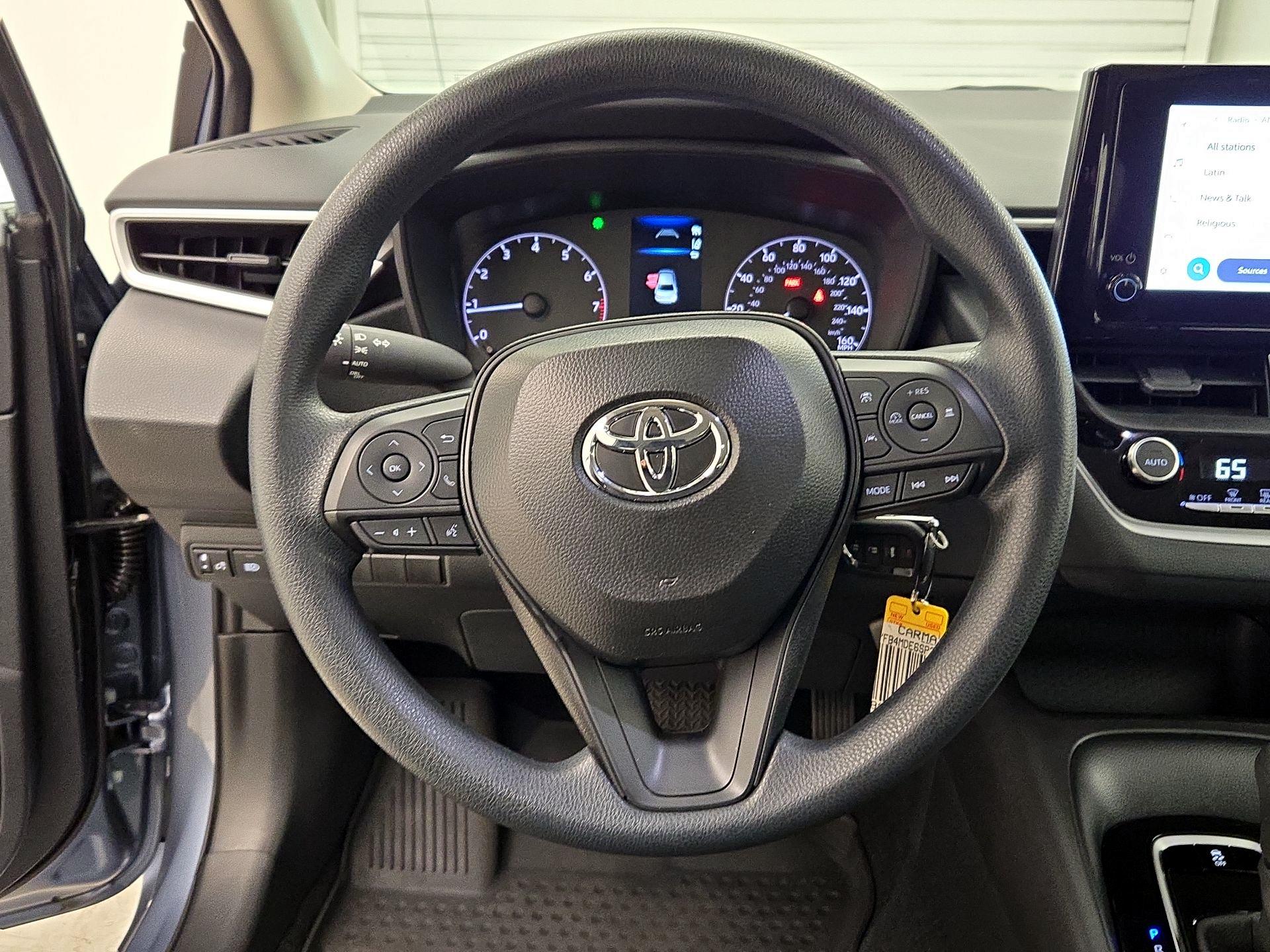 Thumbnail: 2025 Toyota Corolla - 10