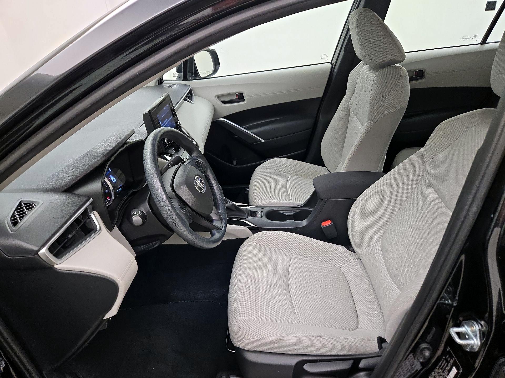 Thumbnail: 2022 Toyota Corolla Cross - 11