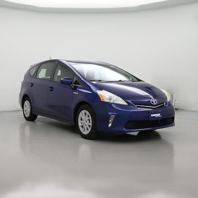 2014 Toyota Prius v Five