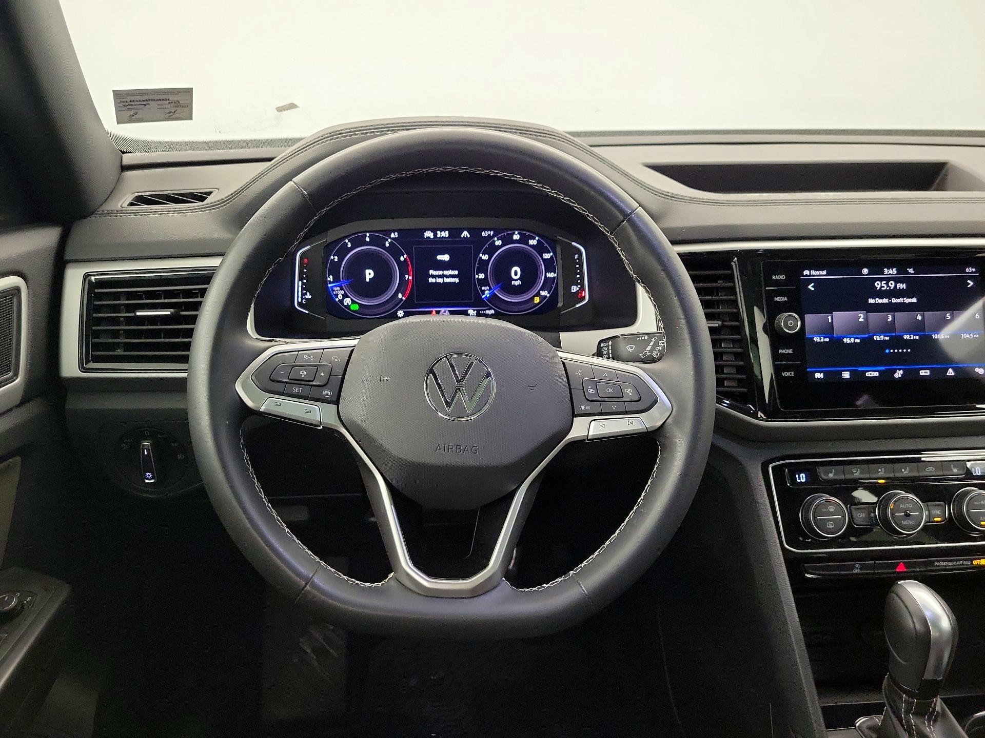 Thumbnail: 2023 Volkswagen Atlas - 10