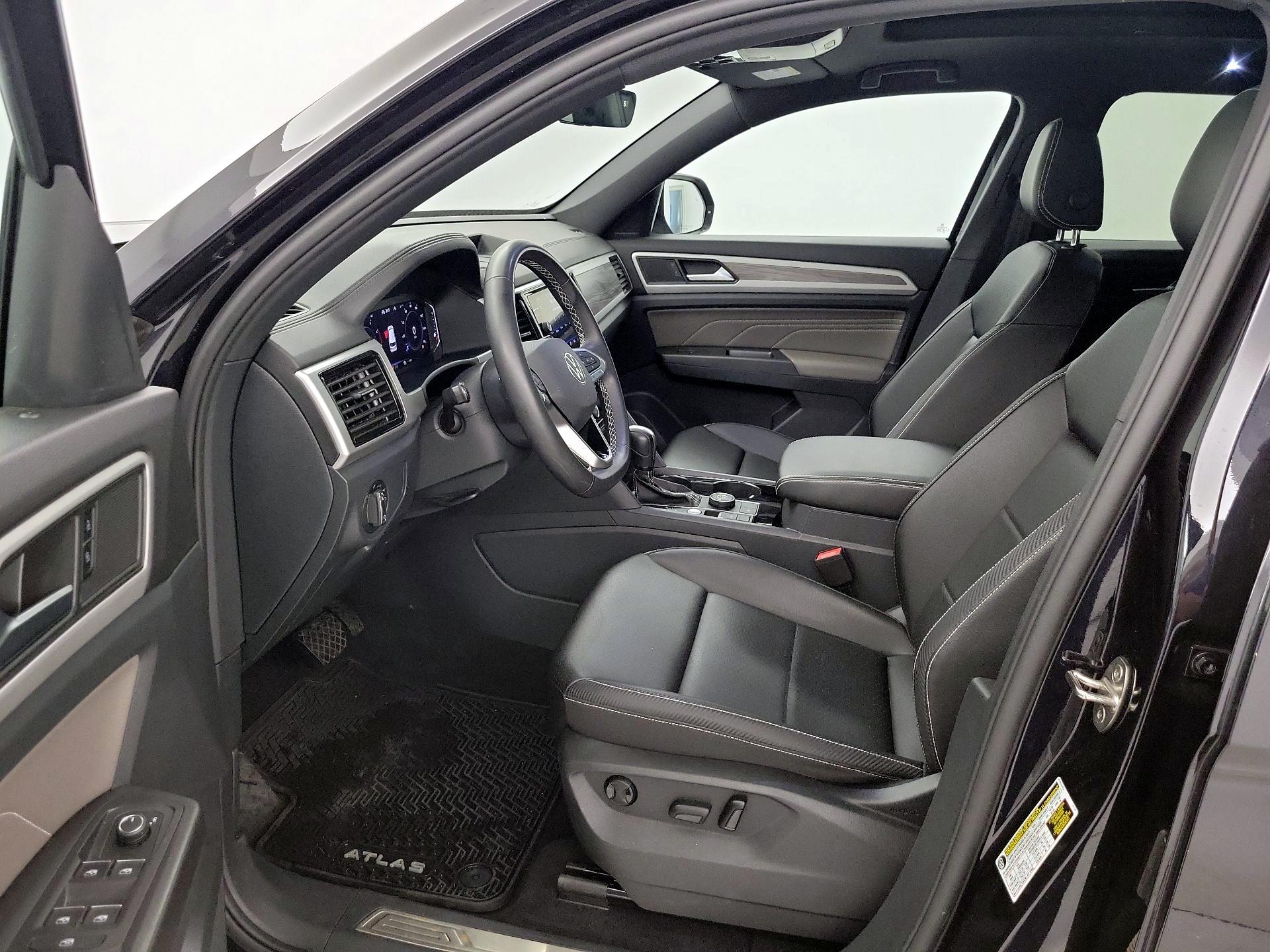 Thumbnail: 2023 Volkswagen Atlas - 11