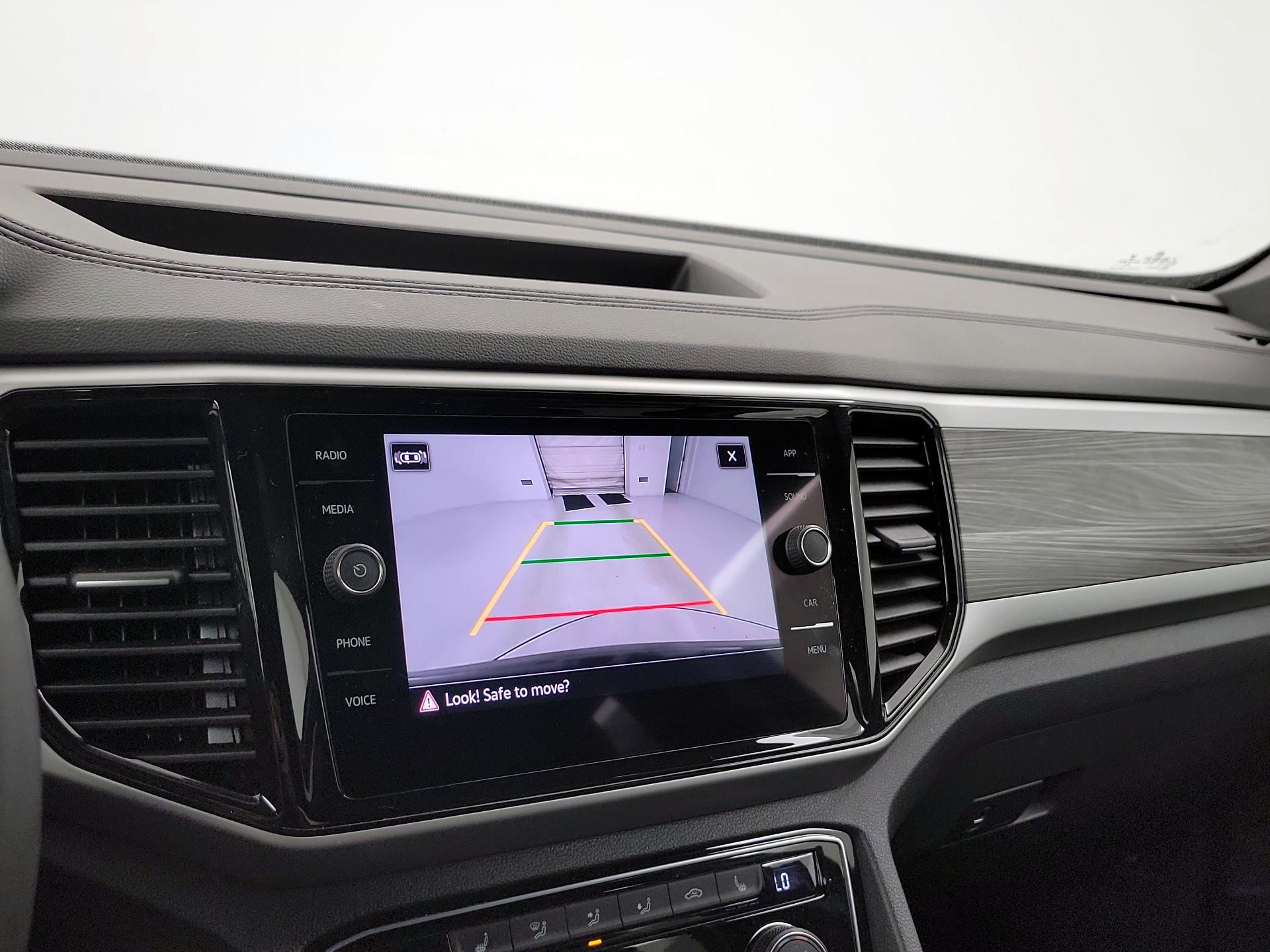 Thumbnail: 2023 Volkswagen Atlas - 14