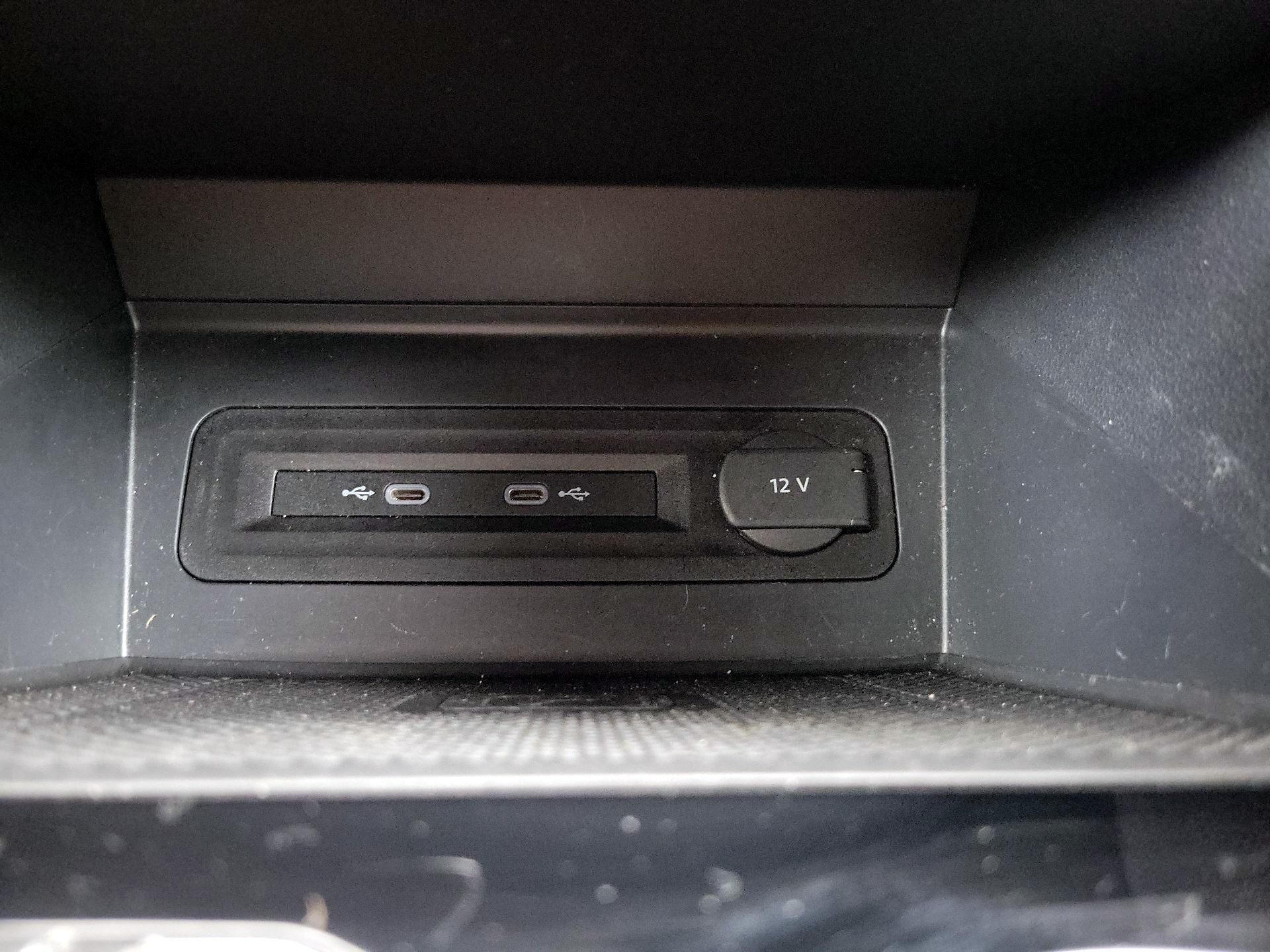 Thumbnail: 2023 Volkswagen Atlas - 18