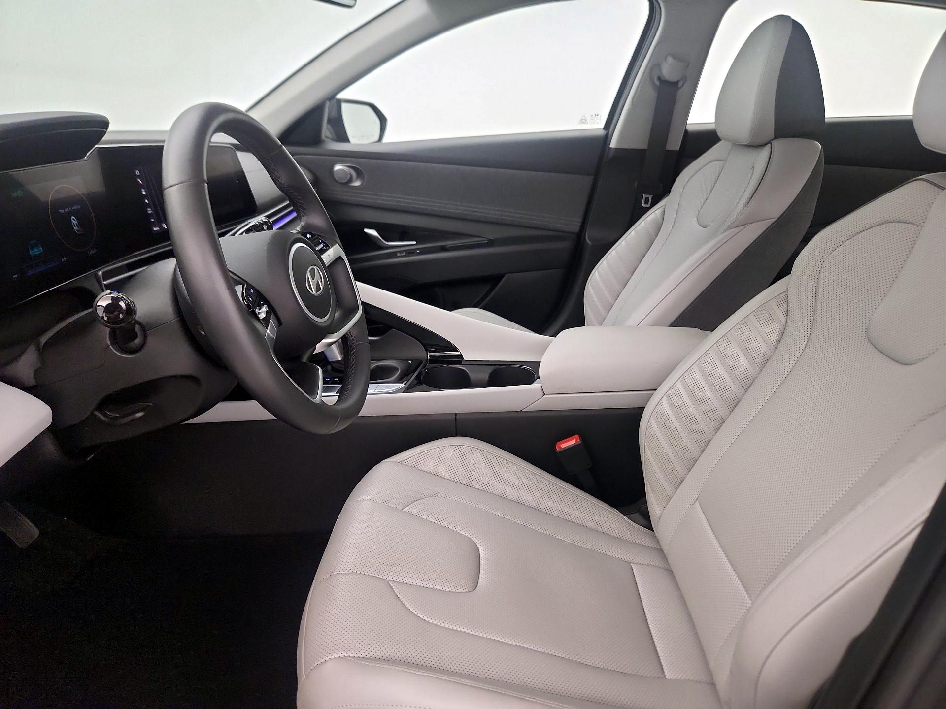 Thumbnail: 2025 Hyundai Elantra - 11
