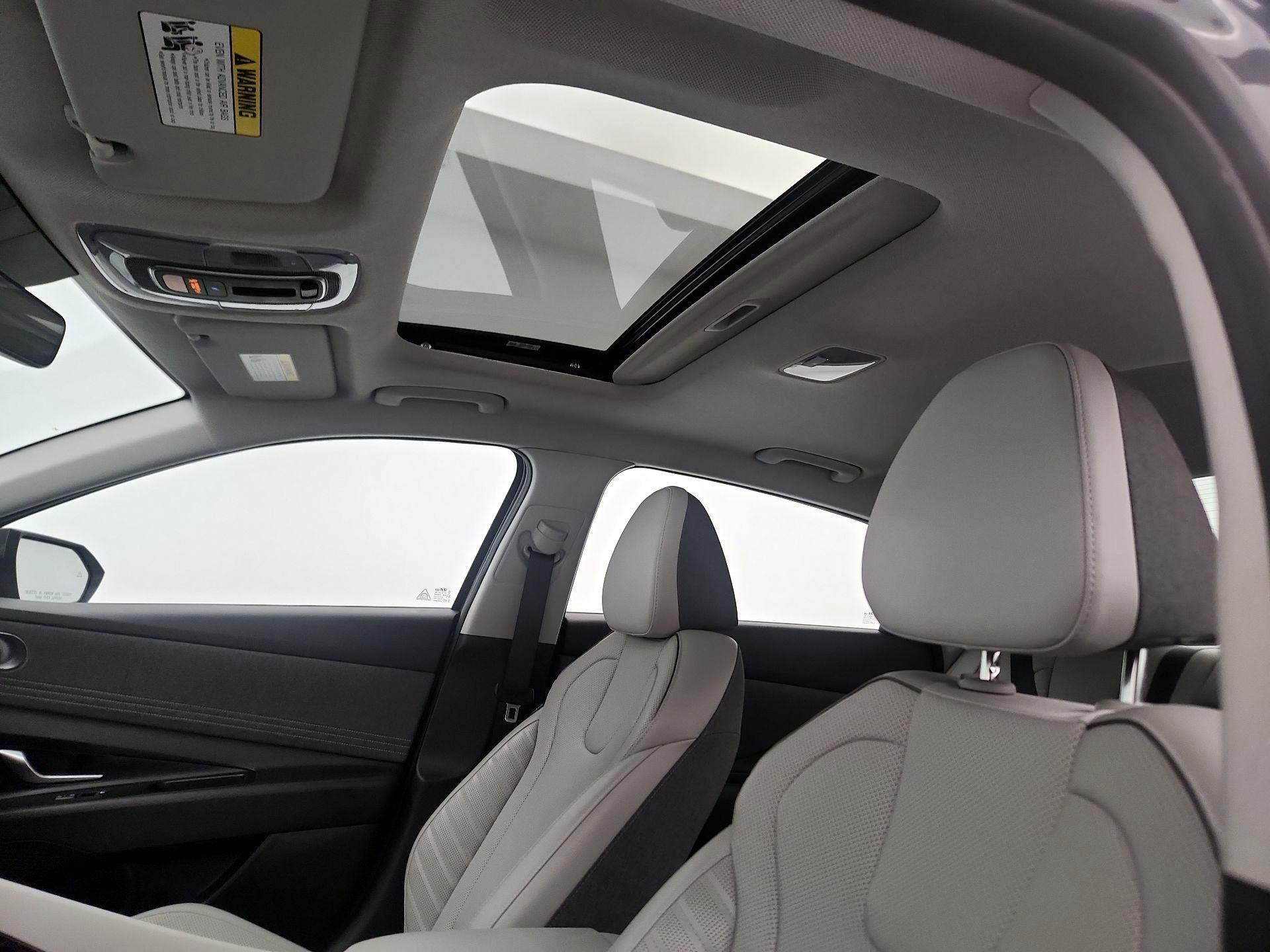 Thumbnail: 2025 Hyundai Elantra - 20