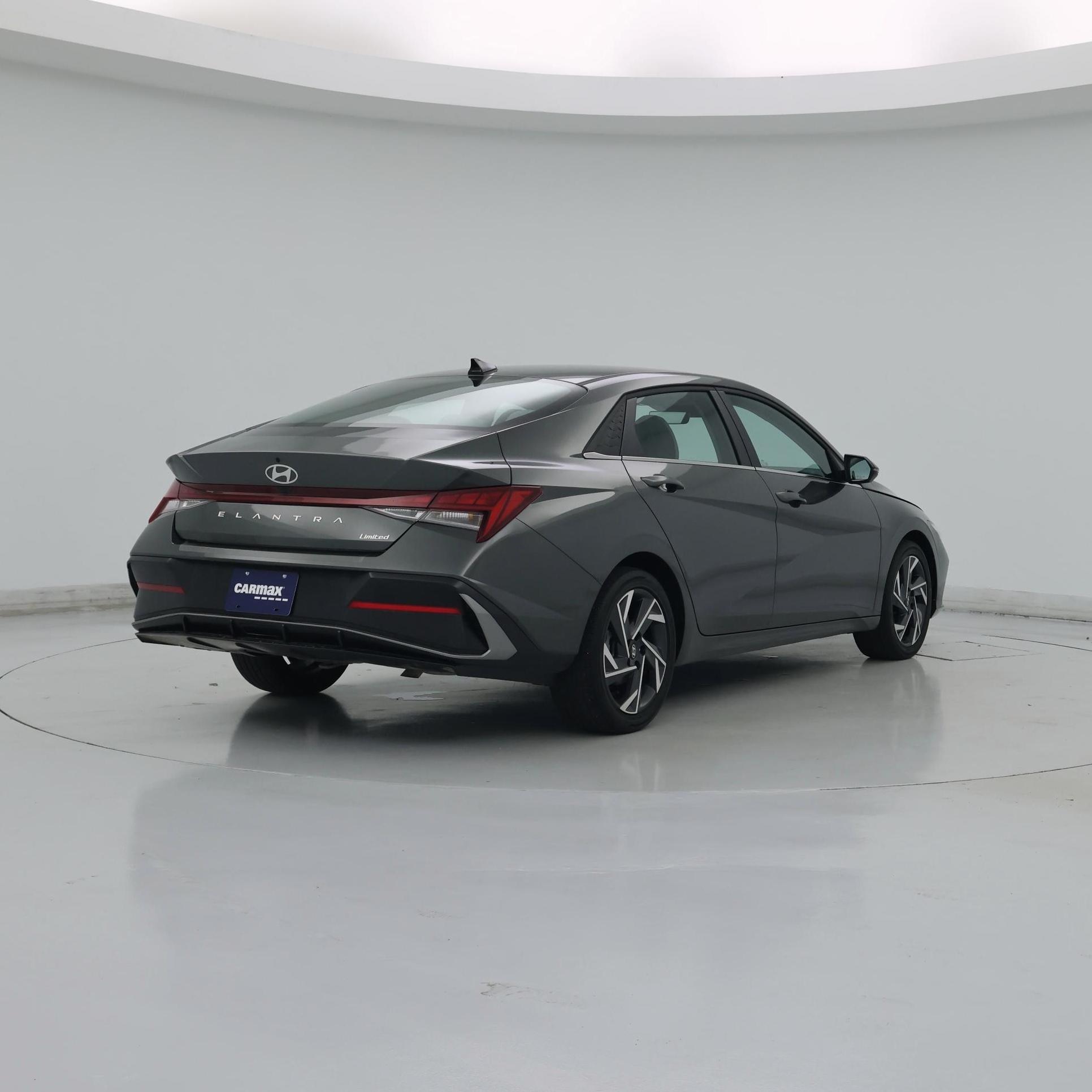 Thumbnail: 2025 Hyundai Elantra - 8