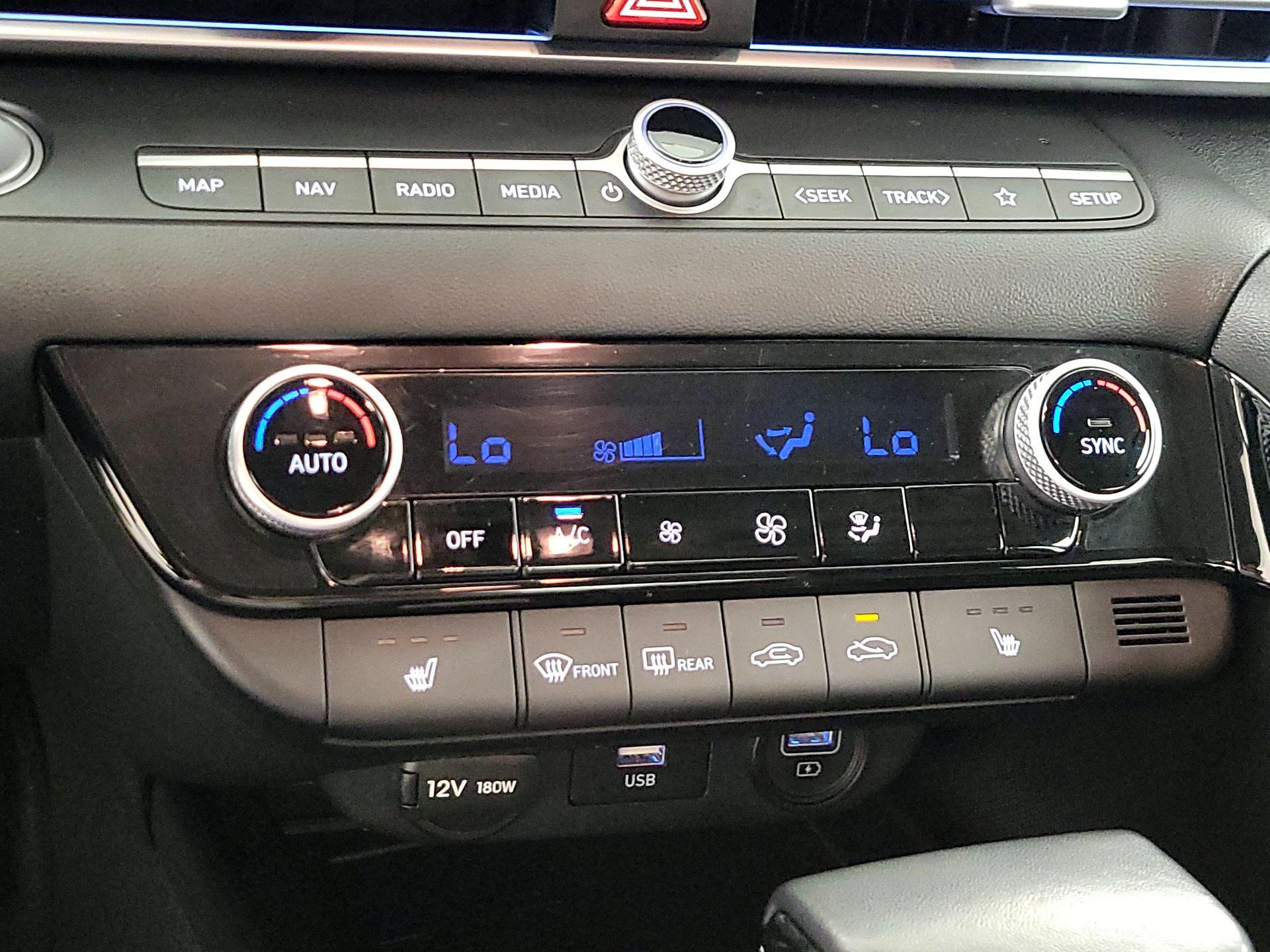 Thumbnail: 2023 Hyundai Elantra - 17