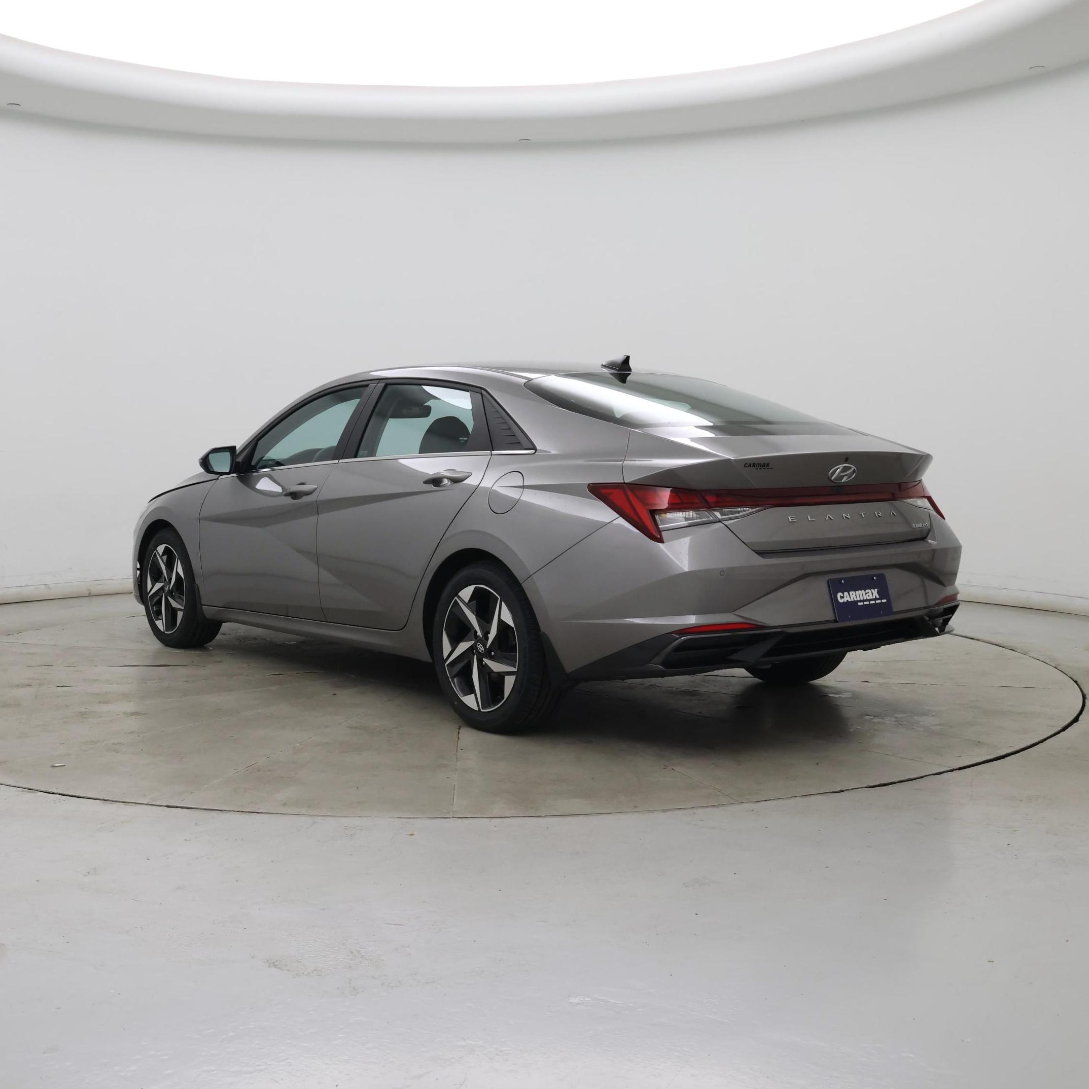 Thumbnail: 2023 Hyundai Elantra - 2