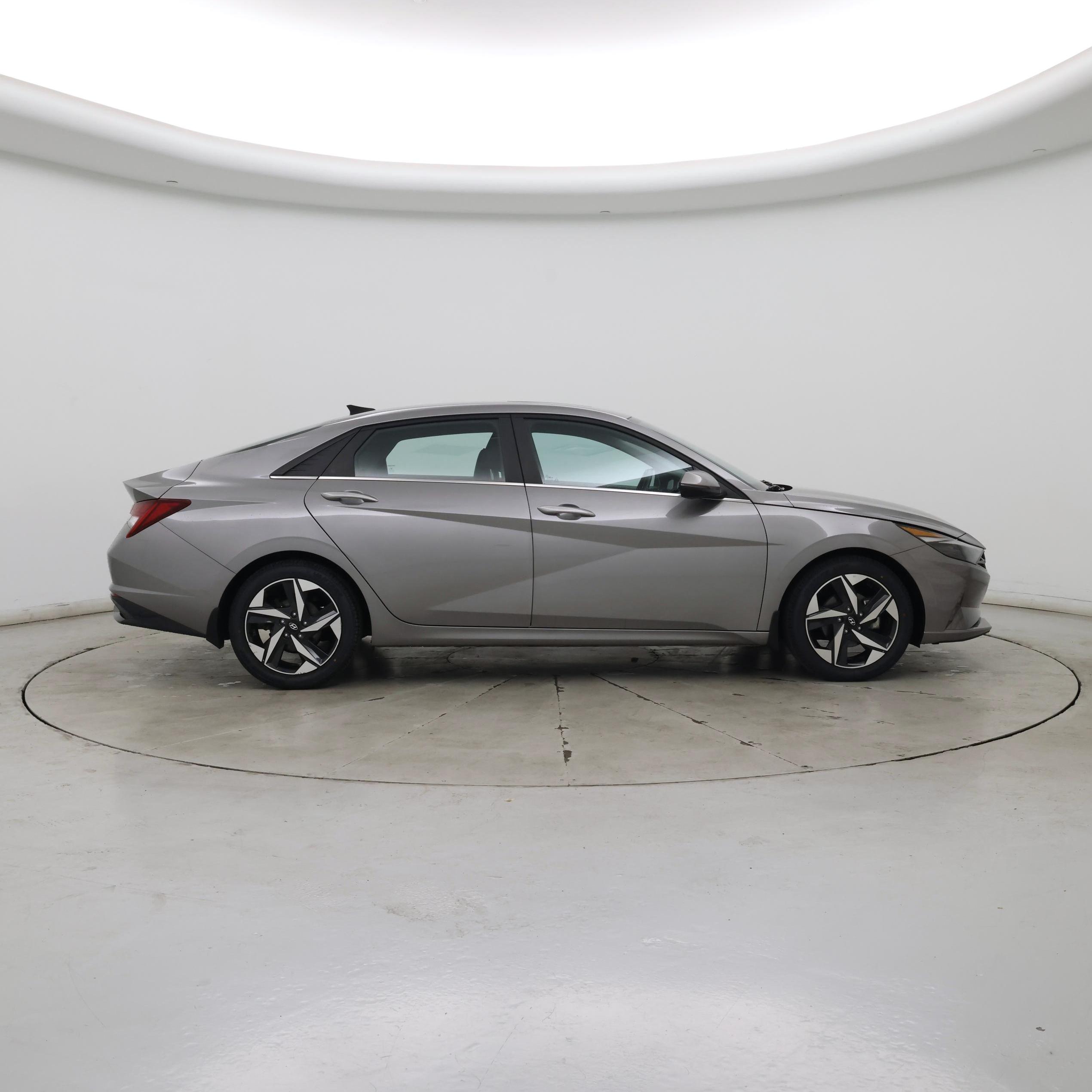 Thumbnail: 2023 Hyundai Elantra - 7
