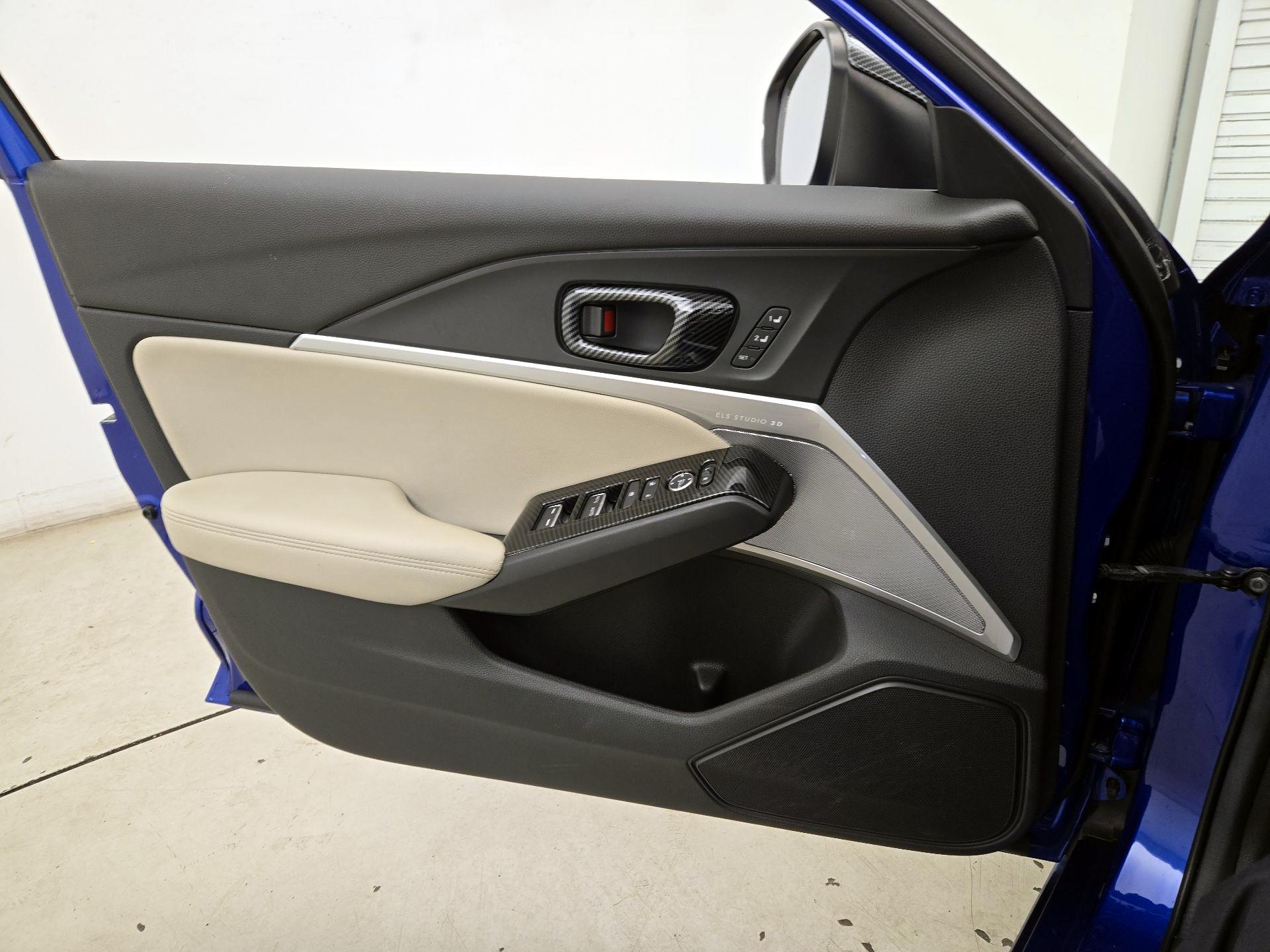 Thumbnail: 2023 Acura Integra - 12