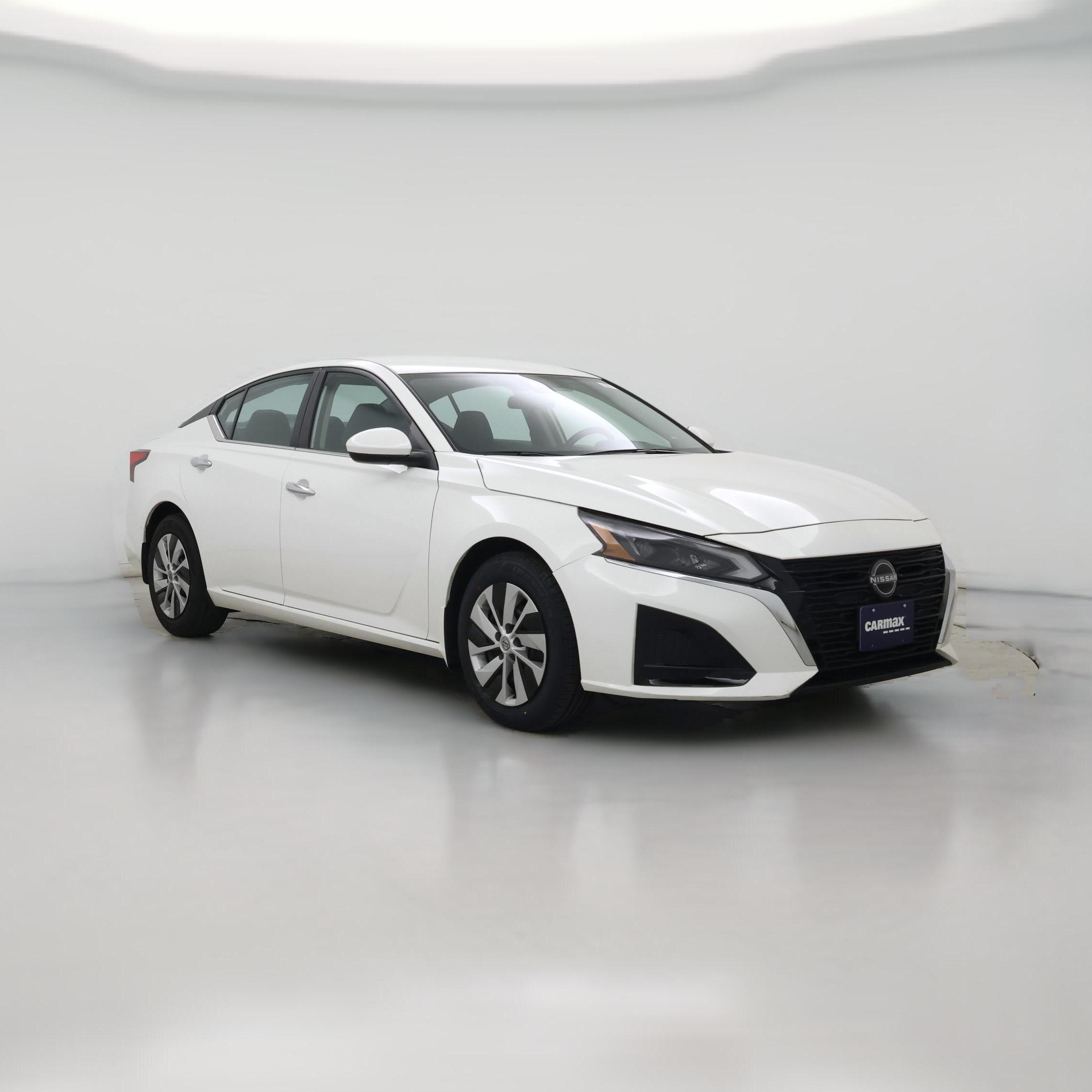 Thumbnail: 2023 Nissan Altima - 1