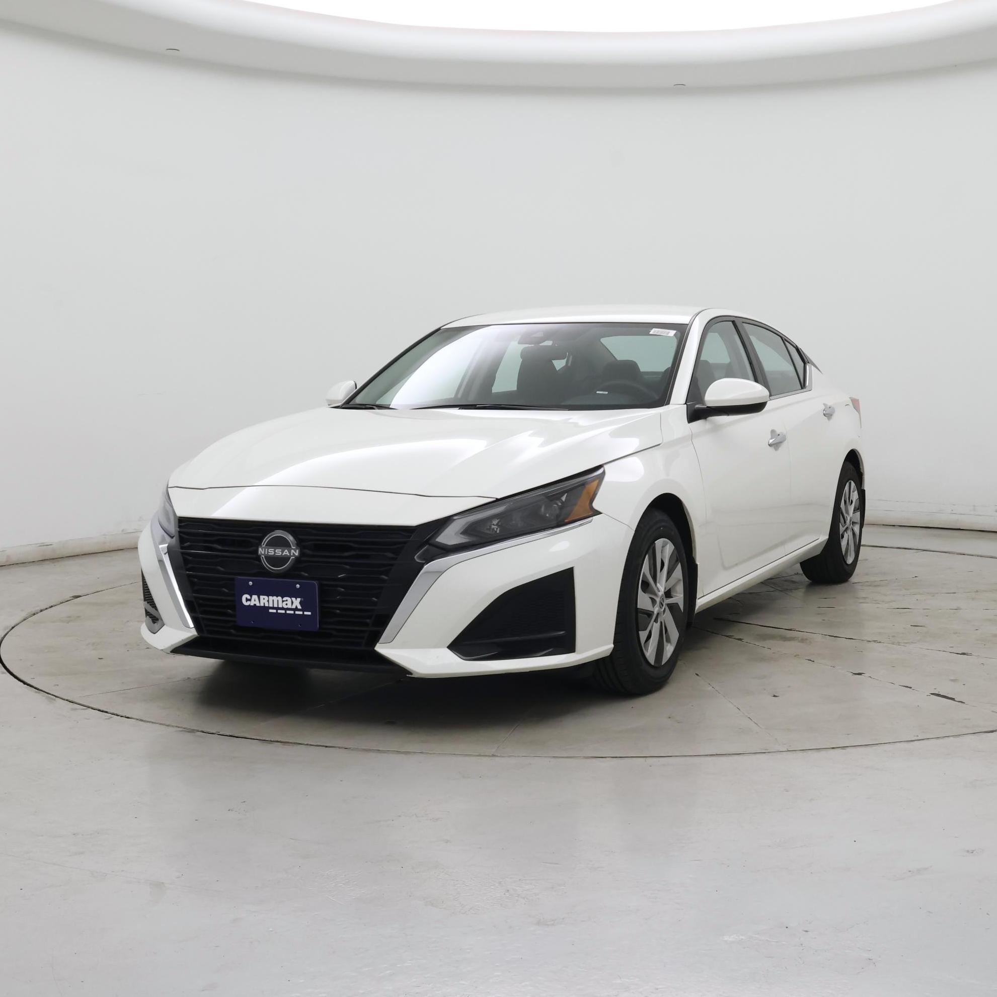 Thumbnail: 2023 Nissan Altima - 4