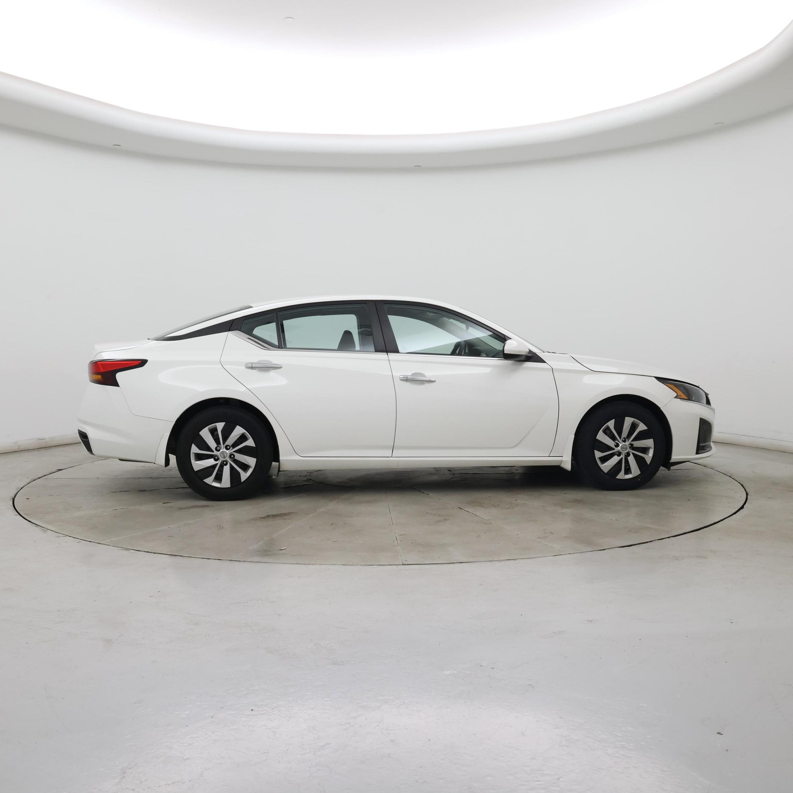 Thumbnail: 2023 Nissan Altima - 7