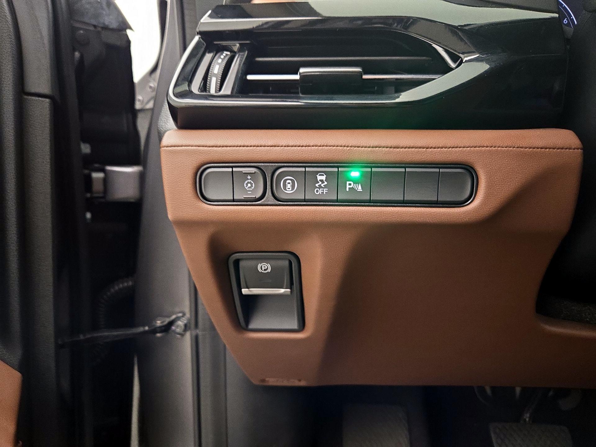 Thumbnail: 2022 Acura MDX - 13