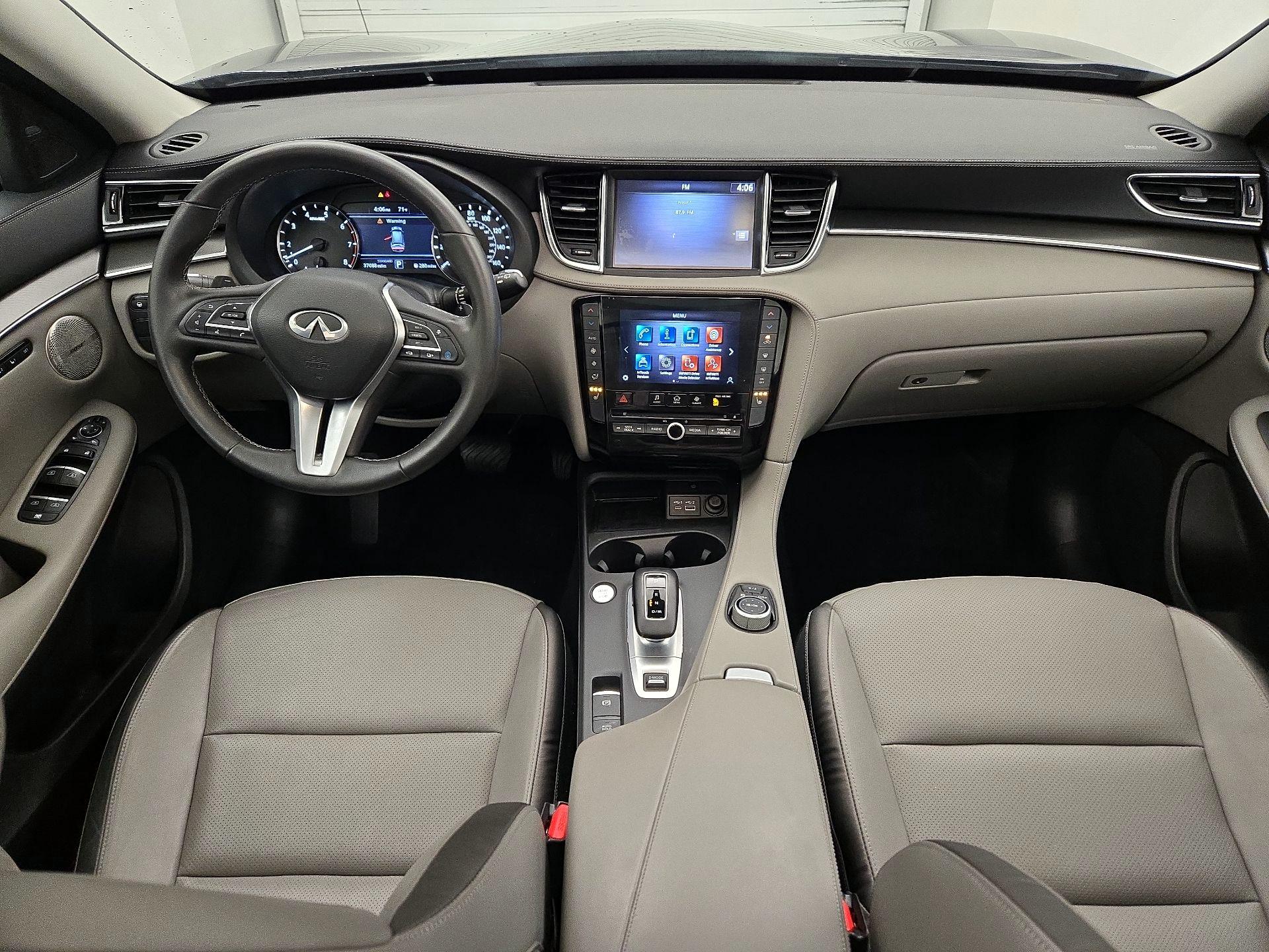 Thumbnail: 2023 INFINITI QX50 - 9