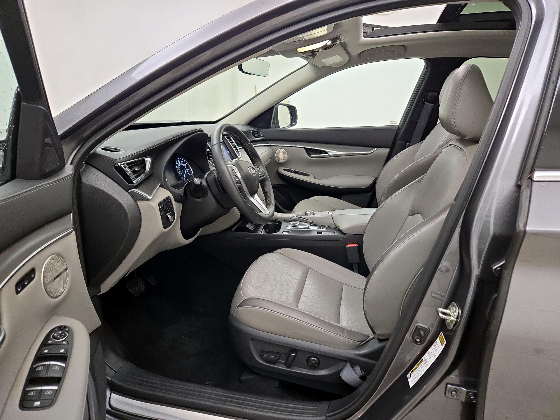 Thumbnail: 2023 INFINITI QX50 - 11