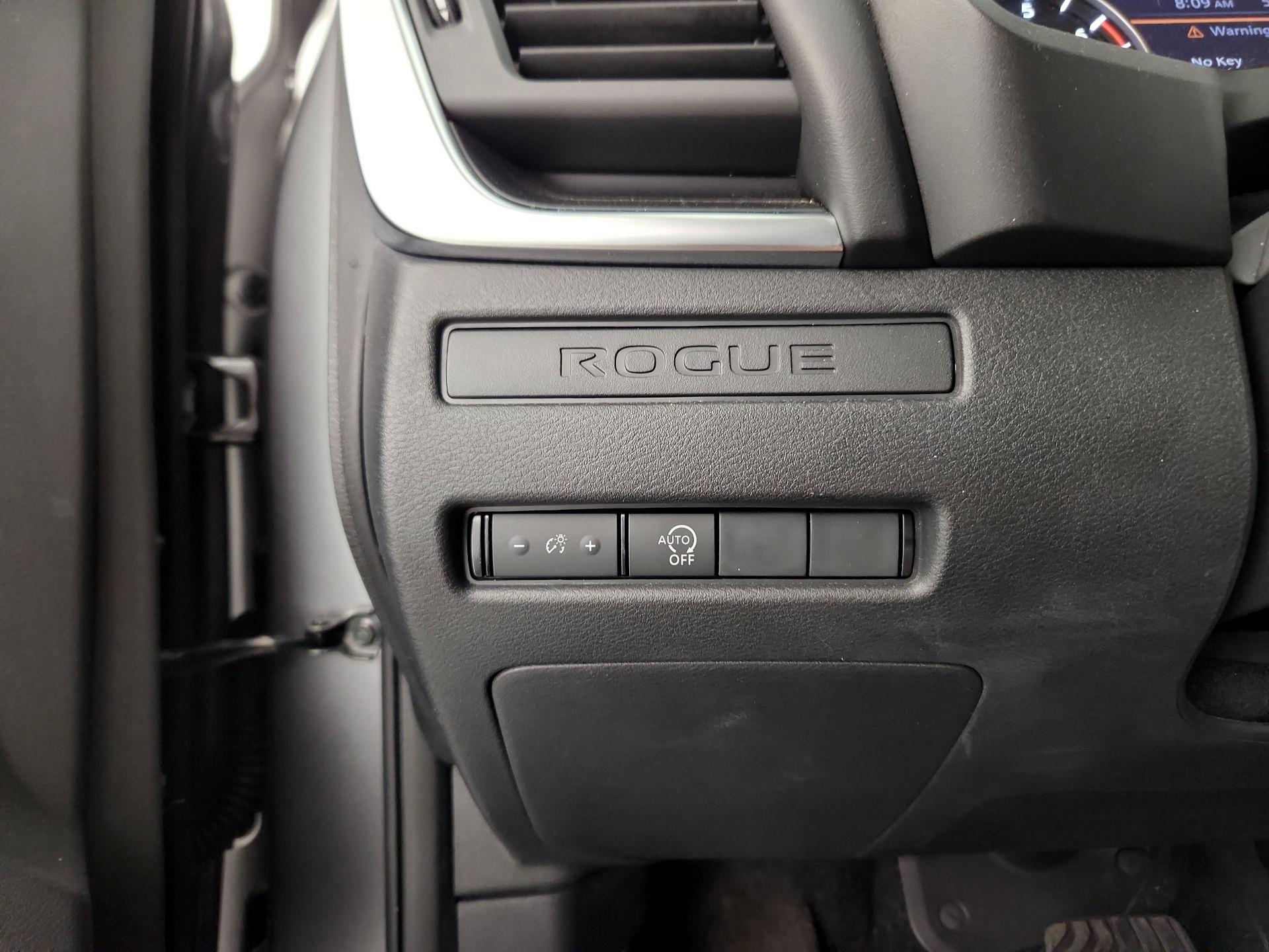 Thumbnail: 2023 Nissan Rogue - 13