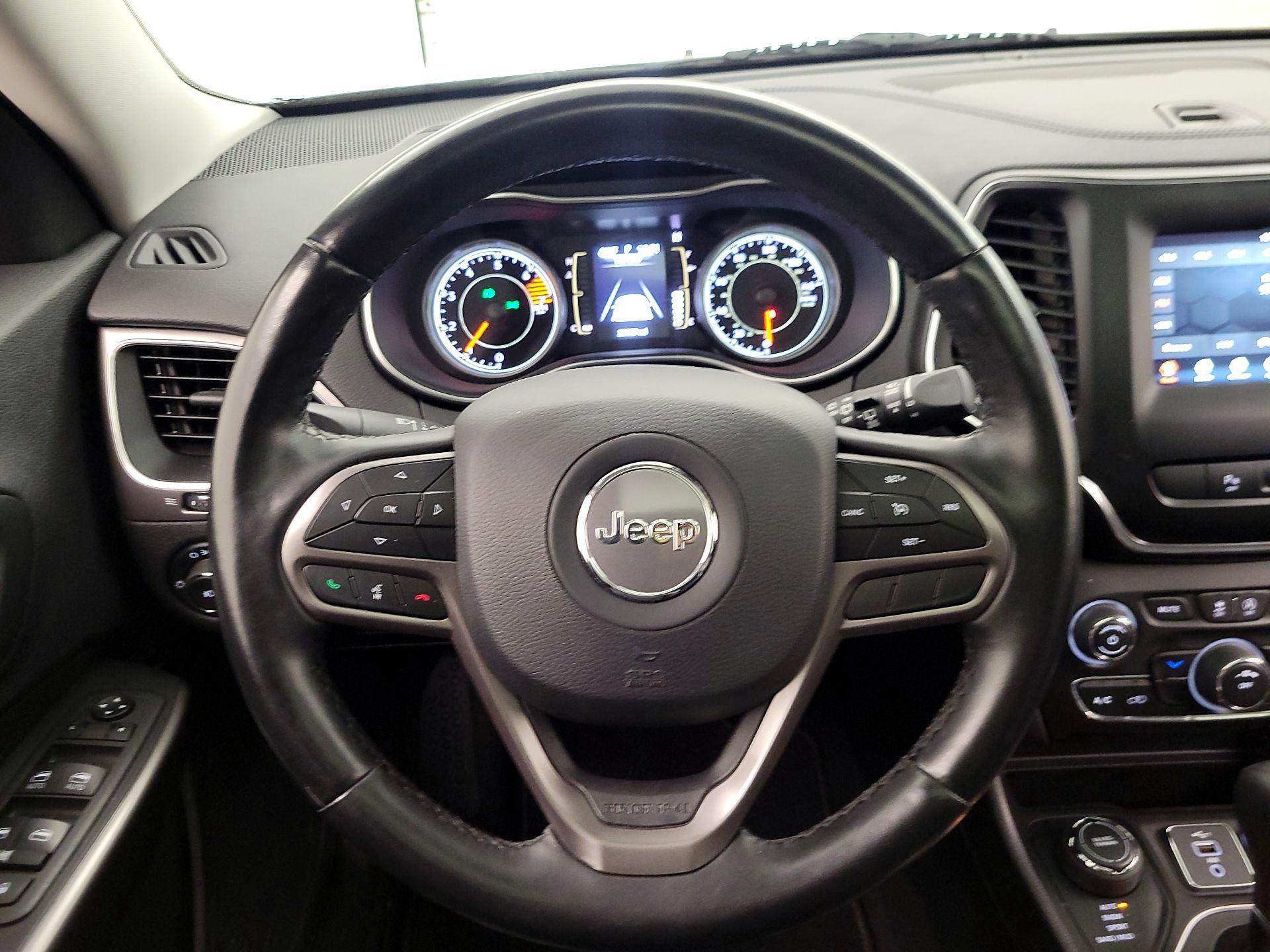 Thumbnail: 2021 Jeep Cherokee - 10