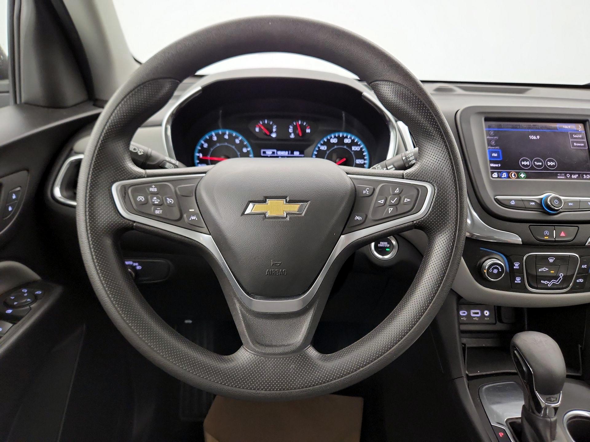 Thumbnail: 2022 Chevrolet Equinox - 10