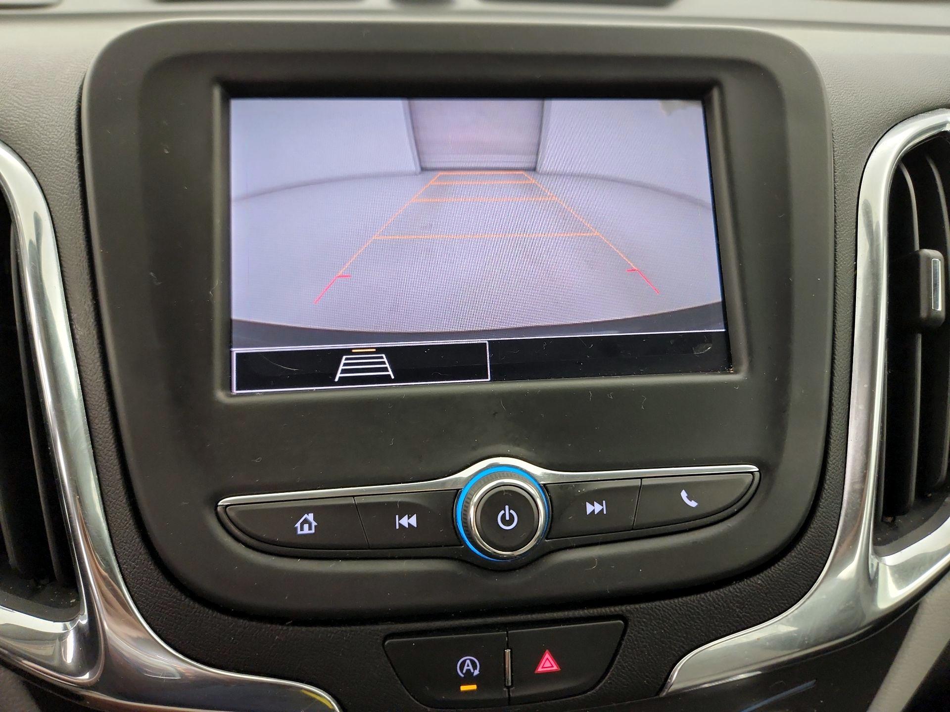 Thumbnail: 2022 Chevrolet Equinox - 14