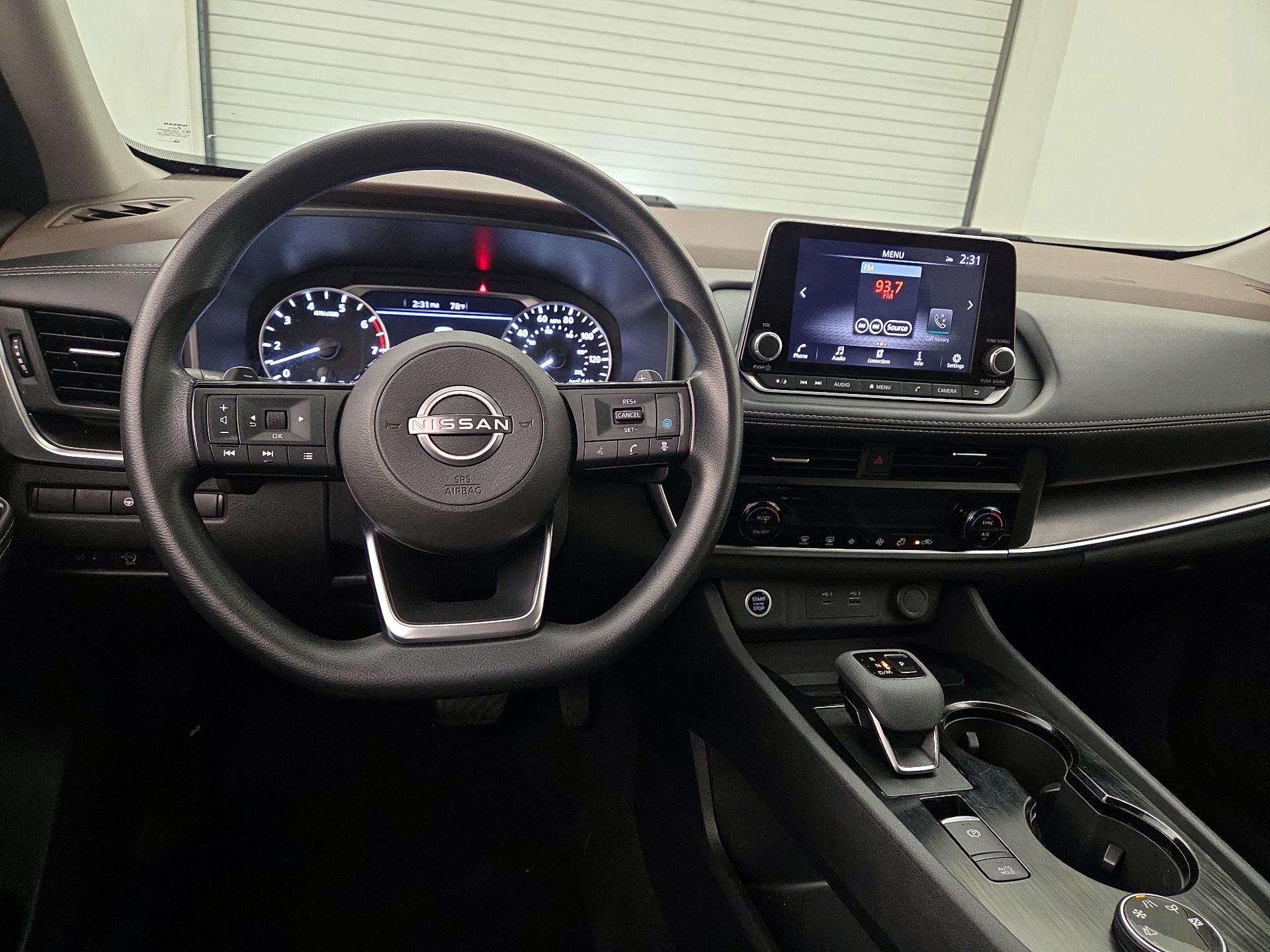 Thumbnail: 2023 Nissan Rogue - 10