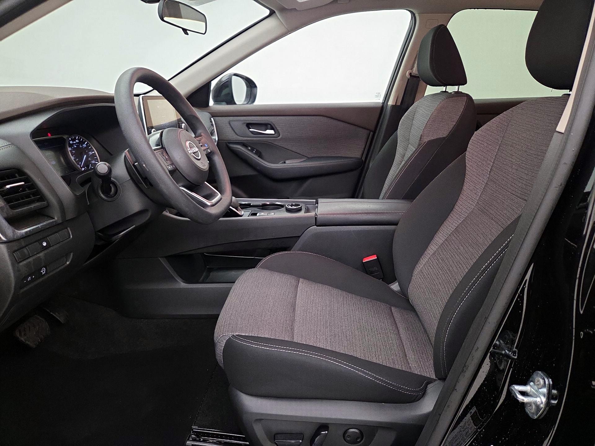 Thumbnail: 2023 Nissan Rogue - 11