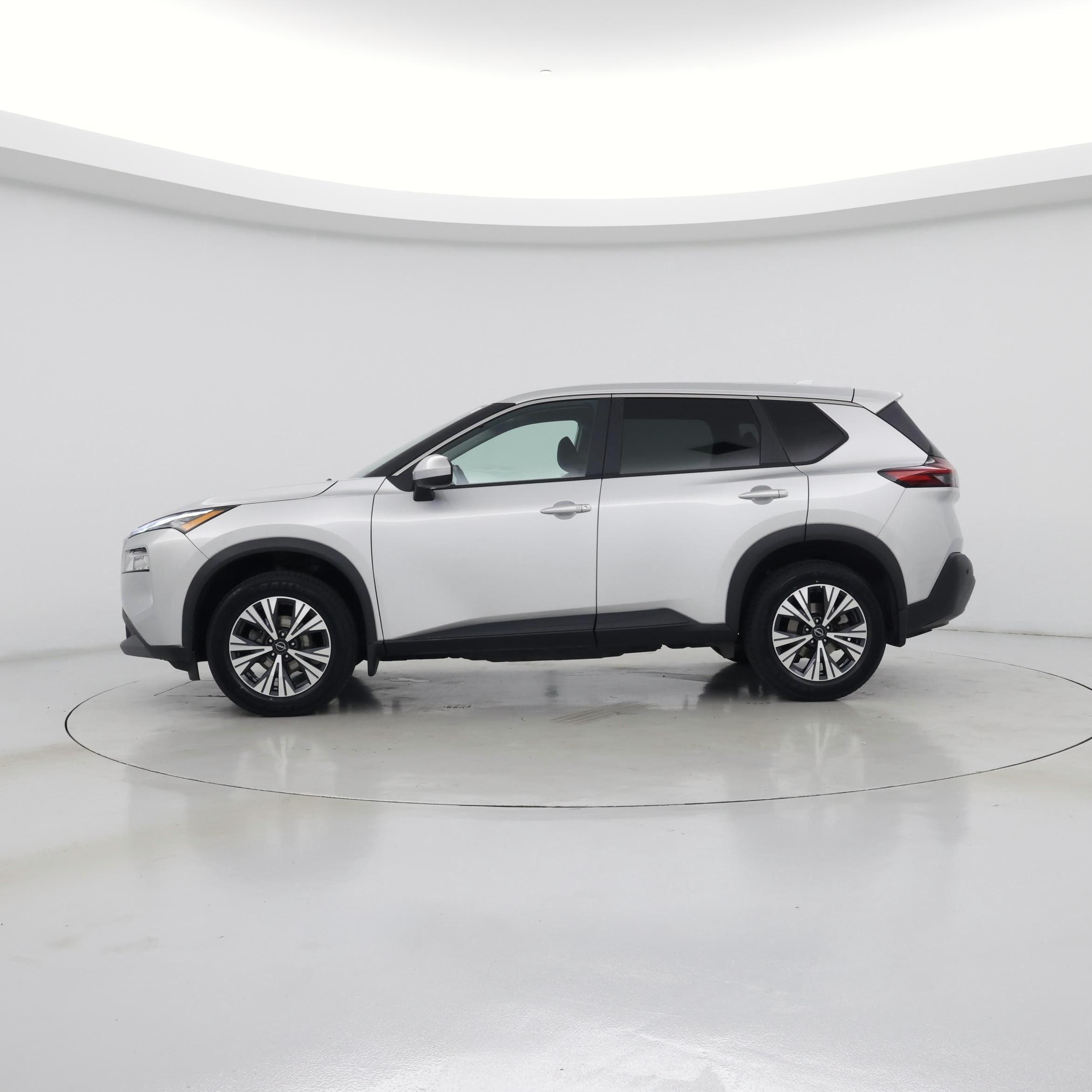 Thumbnail: 2023 Nissan Rogue - 3