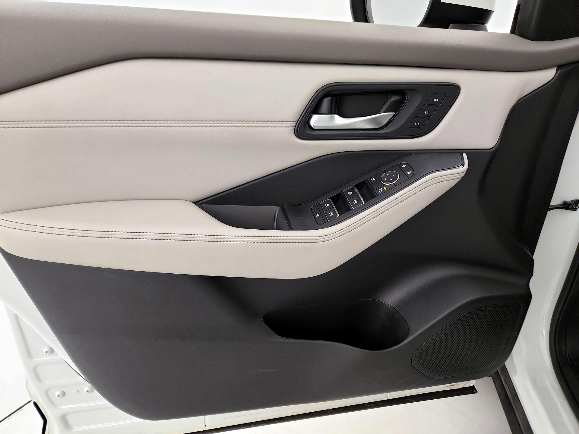 Thumbnail: 2023 Nissan Rogue - 12