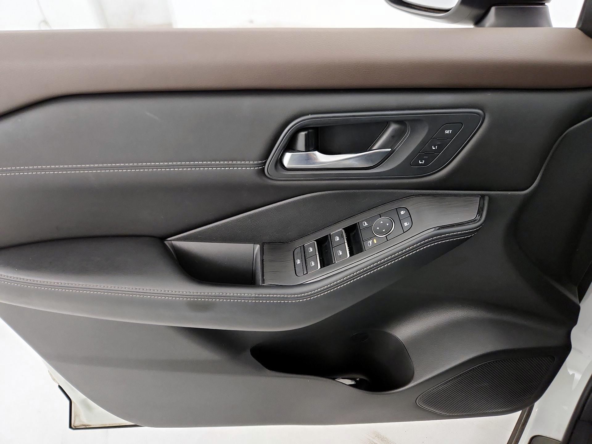 Thumbnail: 2023 Nissan Rogue - 12