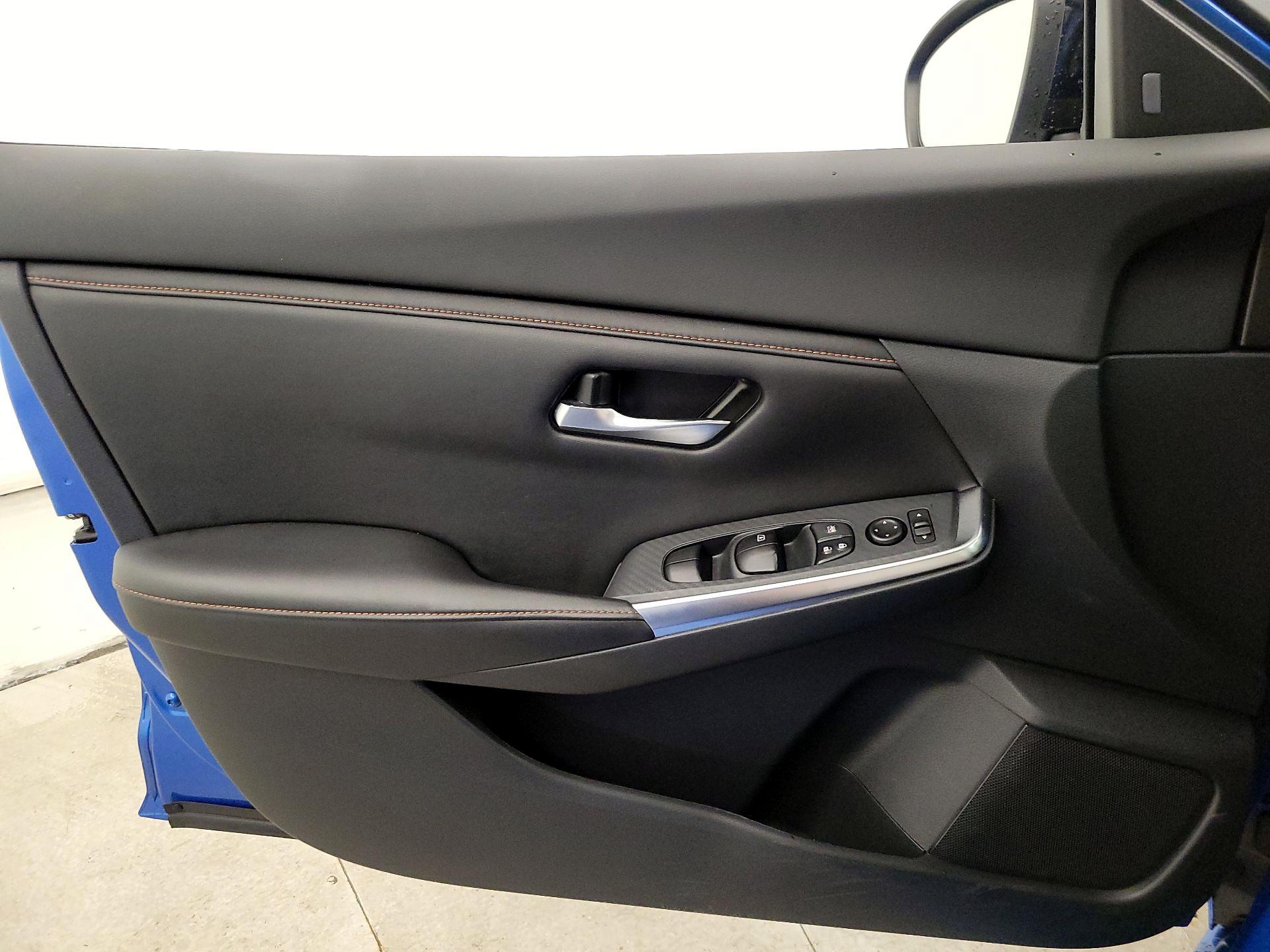 Thumbnail: 2022 Nissan Sentra - 12
