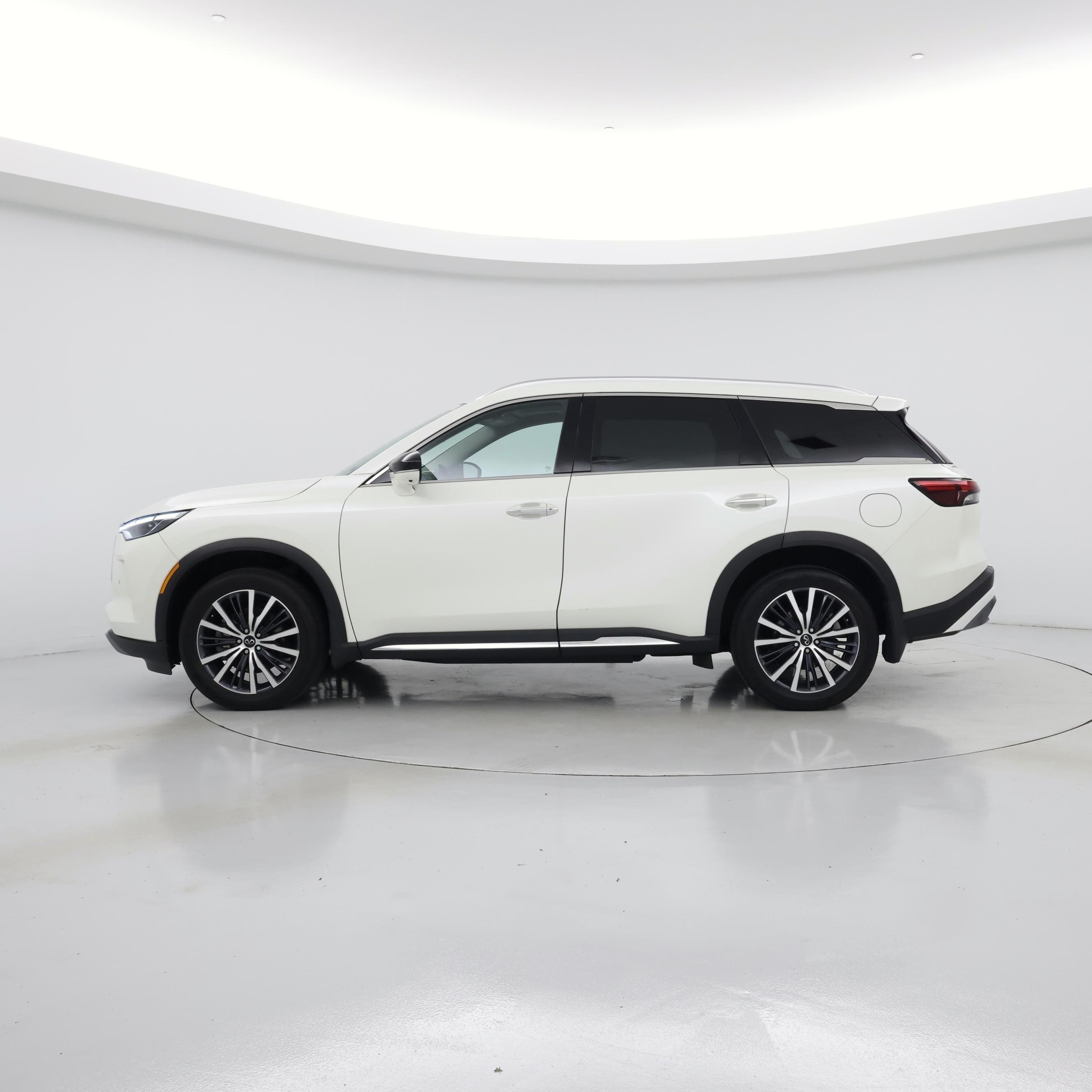 Thumbnail: 2023 INFINITI QX60 - 3