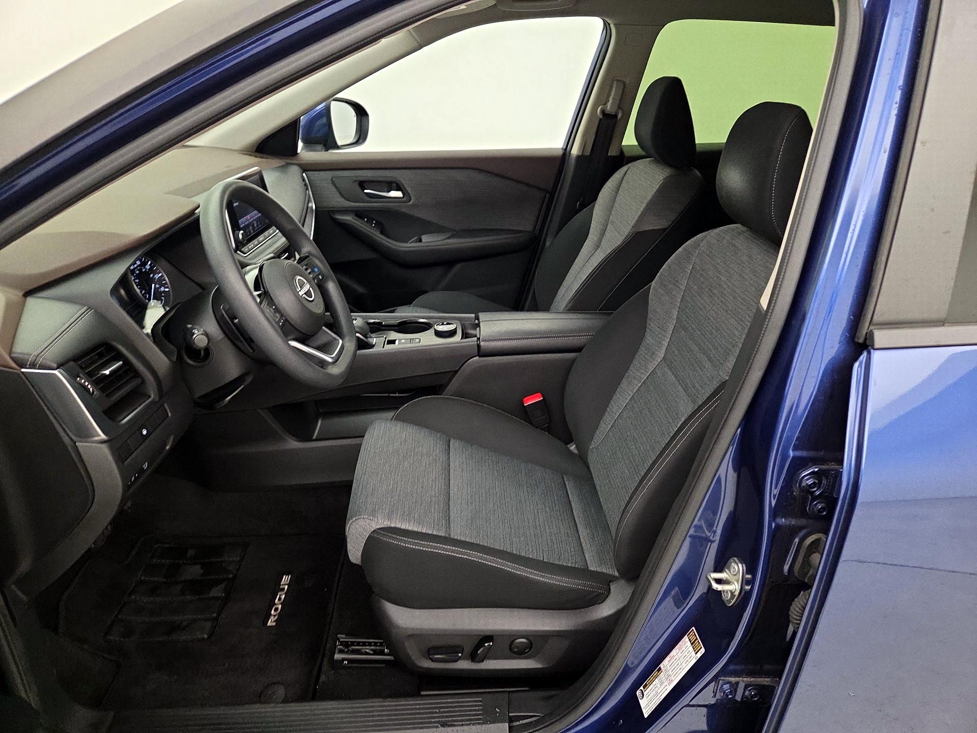 Thumbnail: 2023 Nissan Rogue - 11