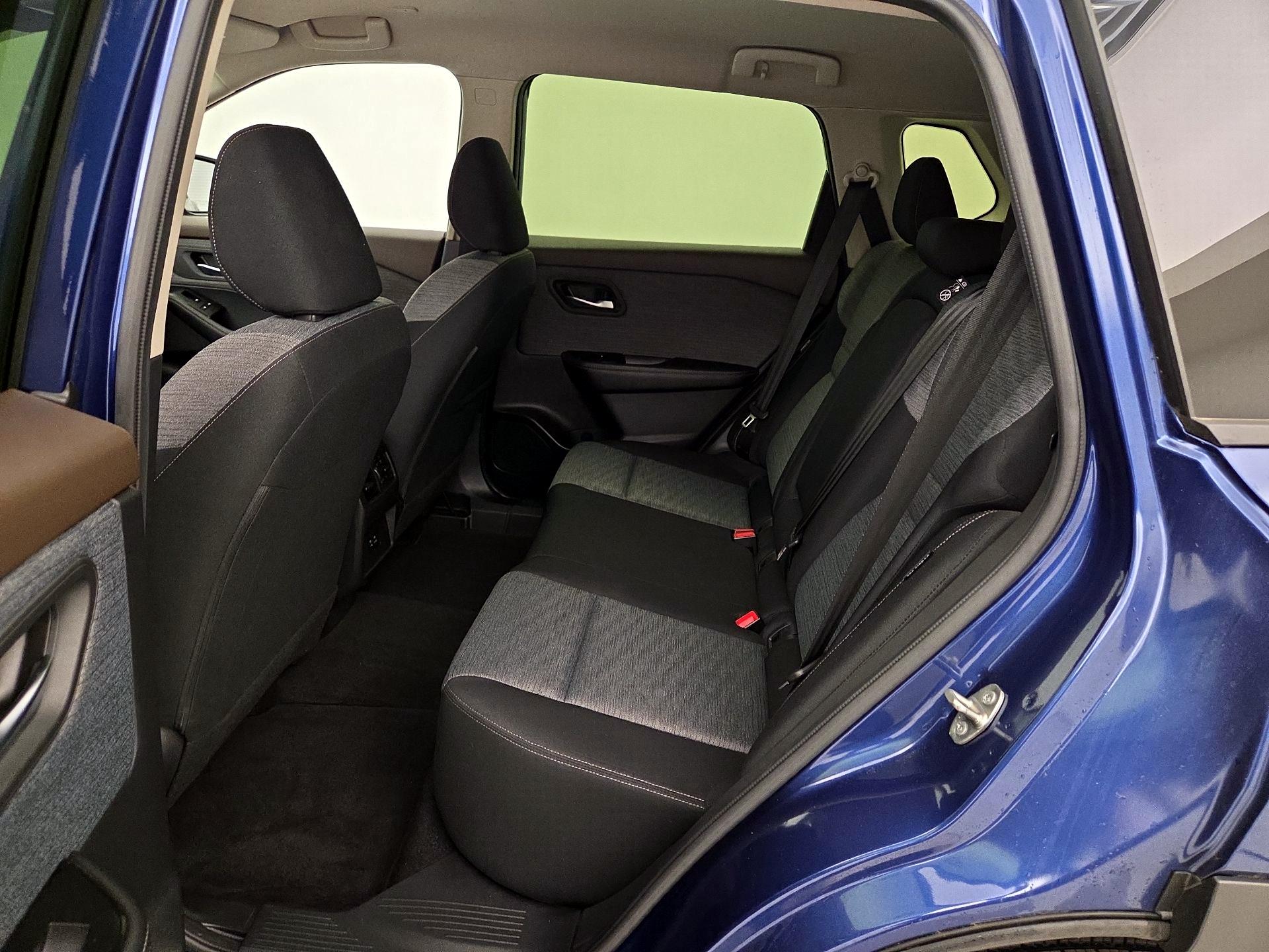 Thumbnail: 2023 Nissan Rogue - 18