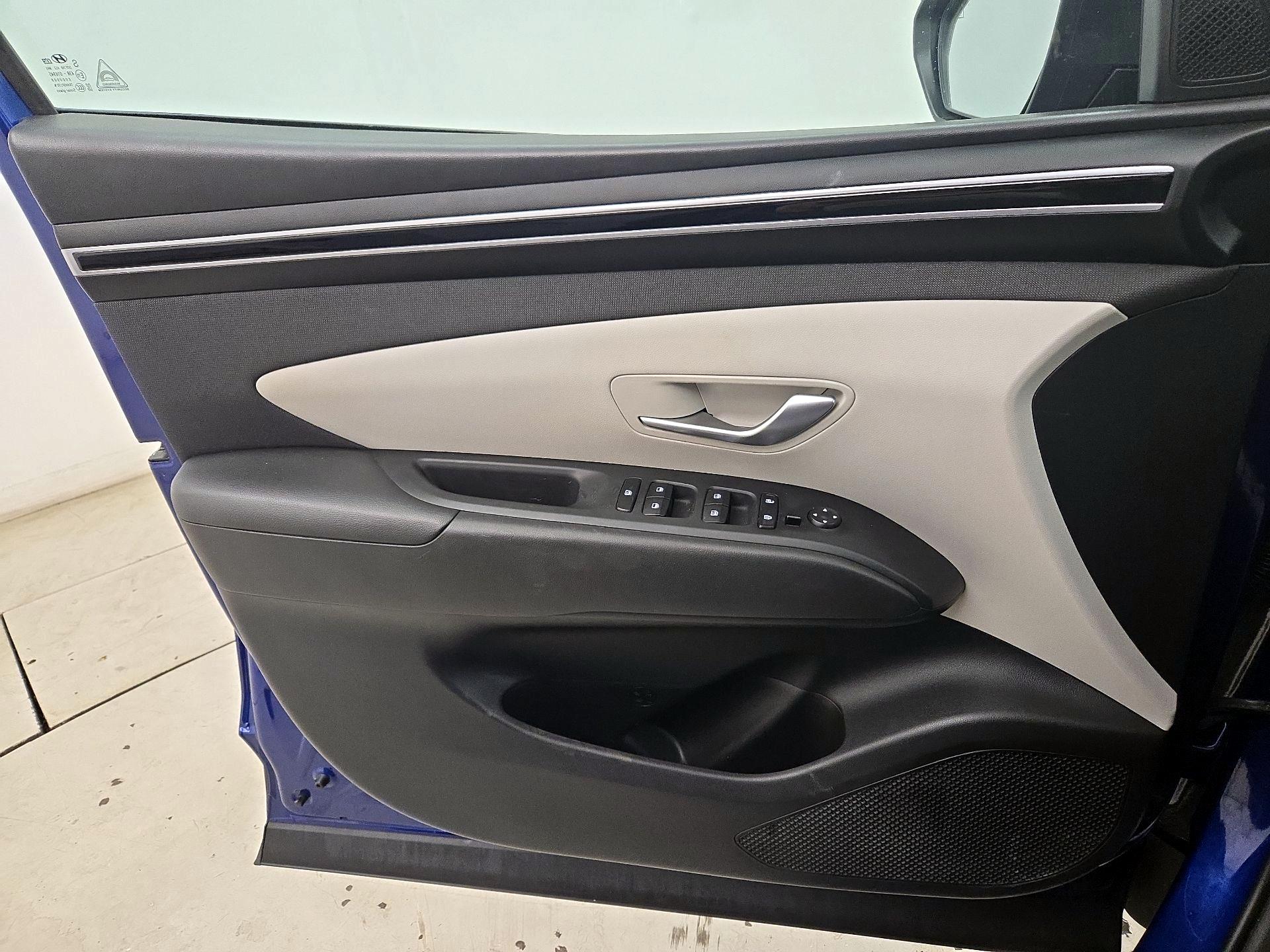 Thumbnail: 2023 Hyundai Tucson - 12
