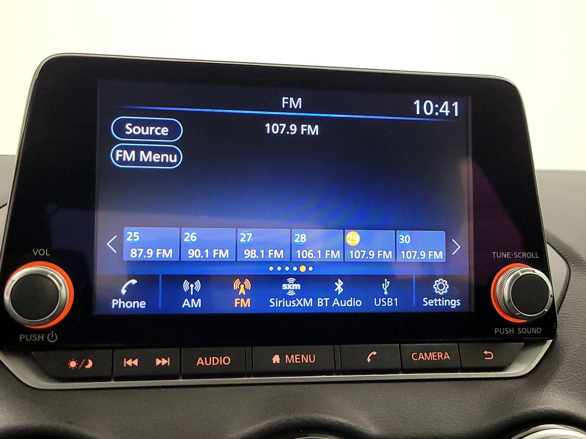 Thumbnail: 2022 Nissan Sentra - 15