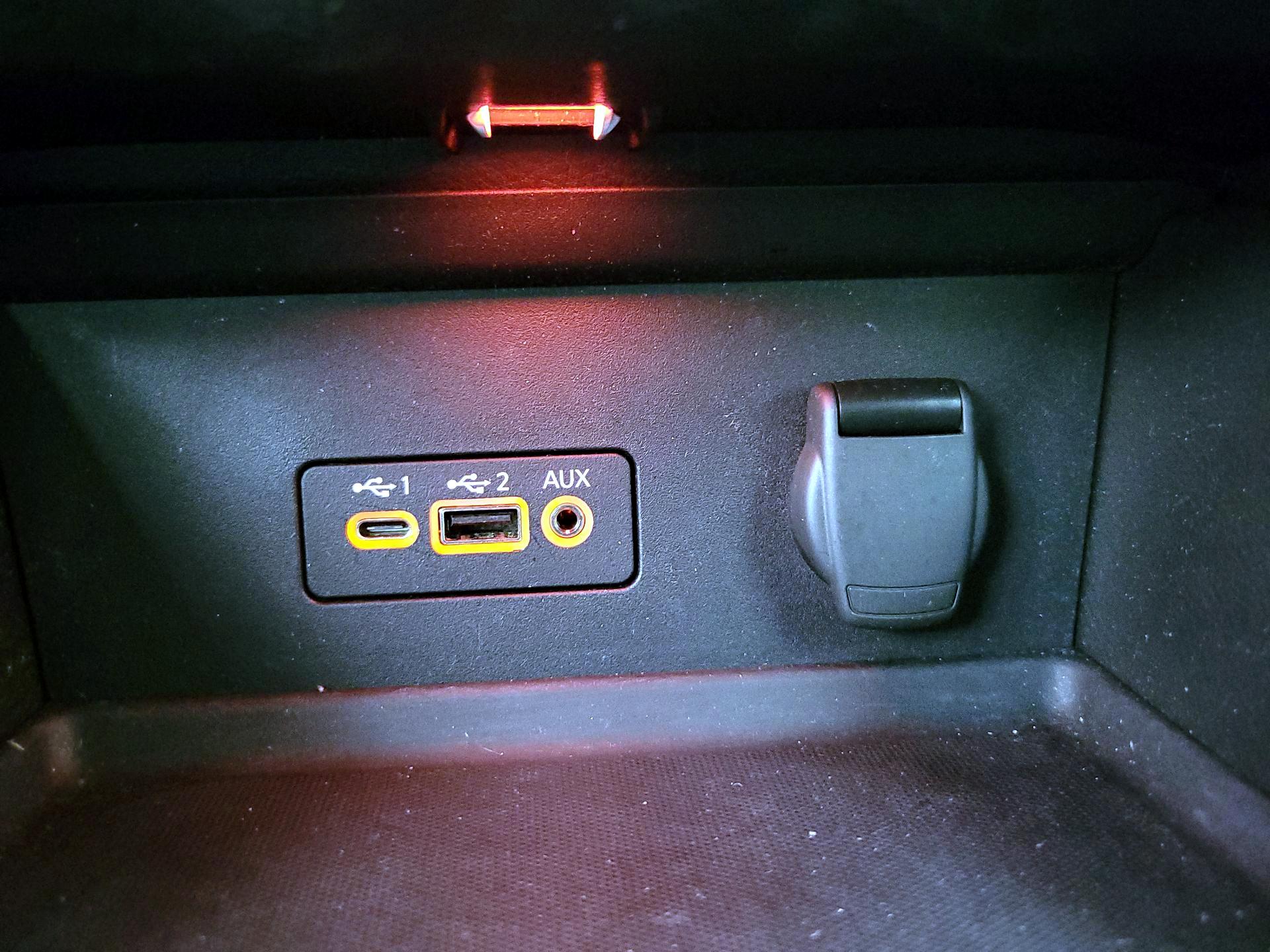 Thumbnail: 2022 Nissan Sentra - 18