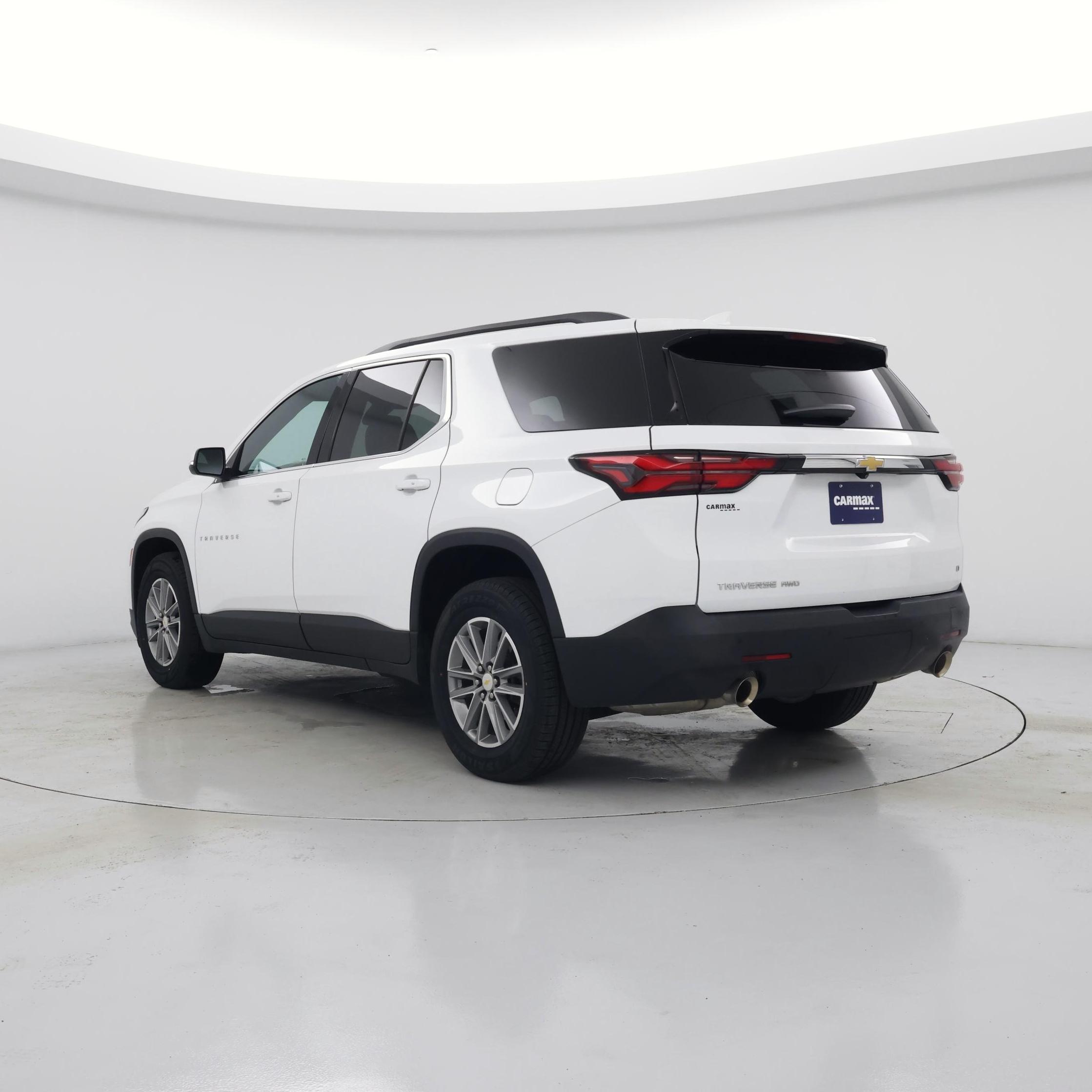 Thumbnail: 2022 Chevrolet Traverse - 2