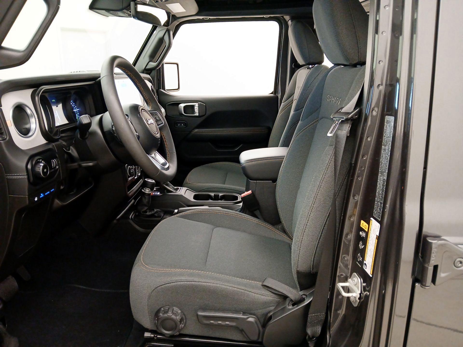 Thumbnail: 2024 Jeep Wrangler - 11